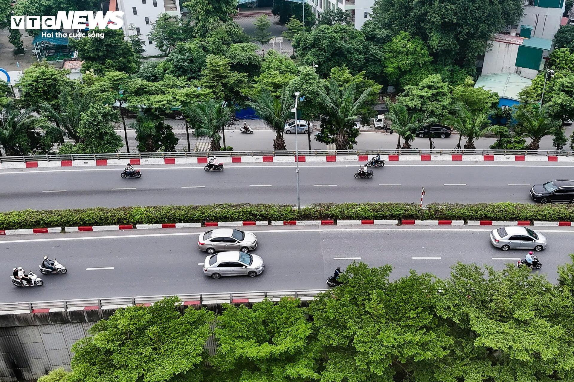 Cận cảnh tuyến đường Vành đai 1 cấm xe máy xăng từ tháng 7/2026 - 9