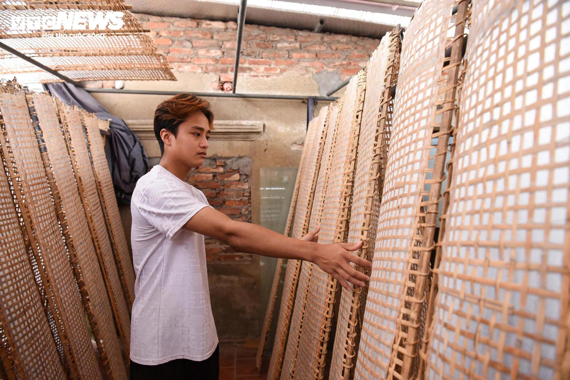 Khám phá nghề truyền thống bánh đa nem Thổ Hà ở Bắc Ninh - 12