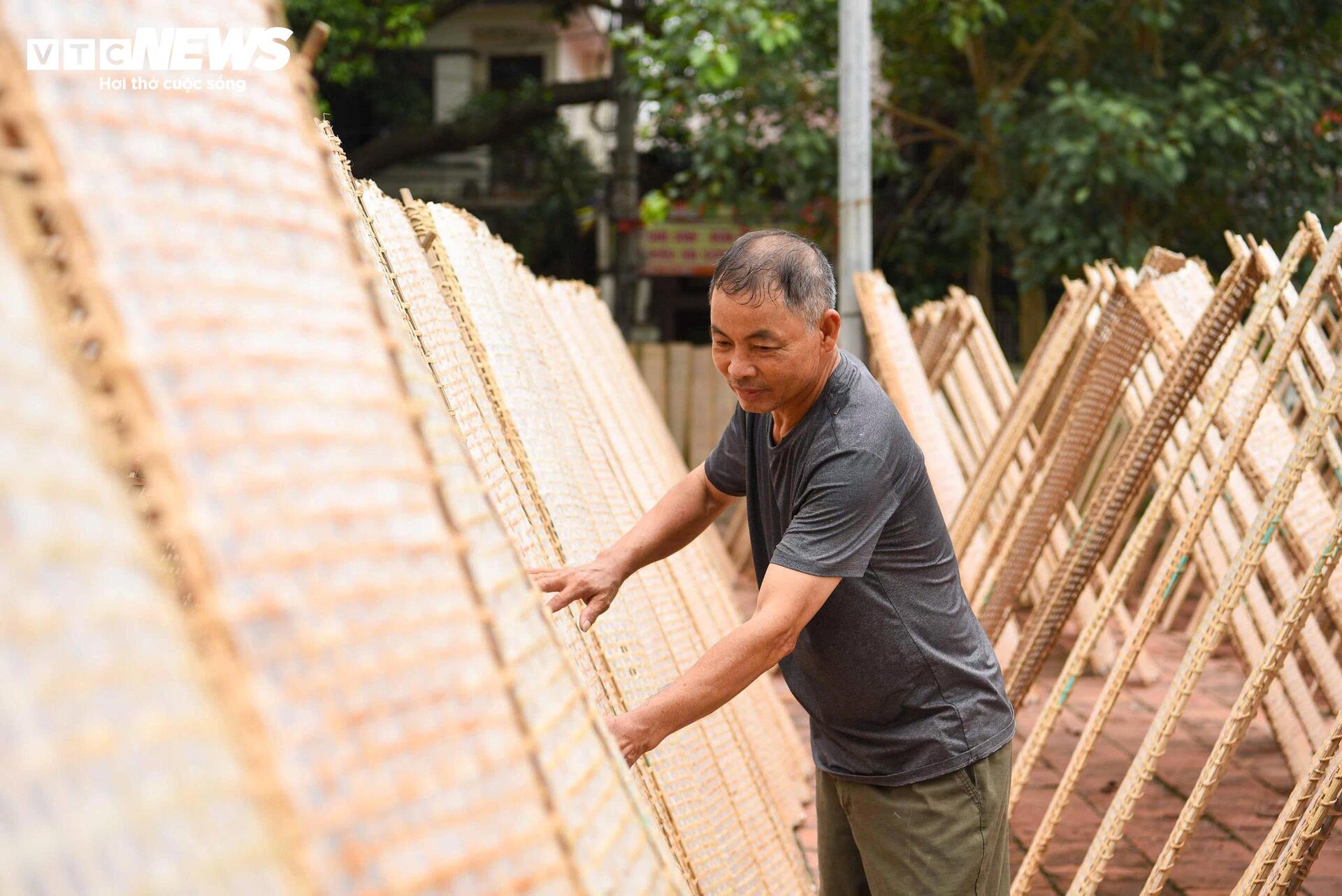 Khám phá nghề truyền thống bánh đa nem Thổ Hà ở Bắc Ninh - 13