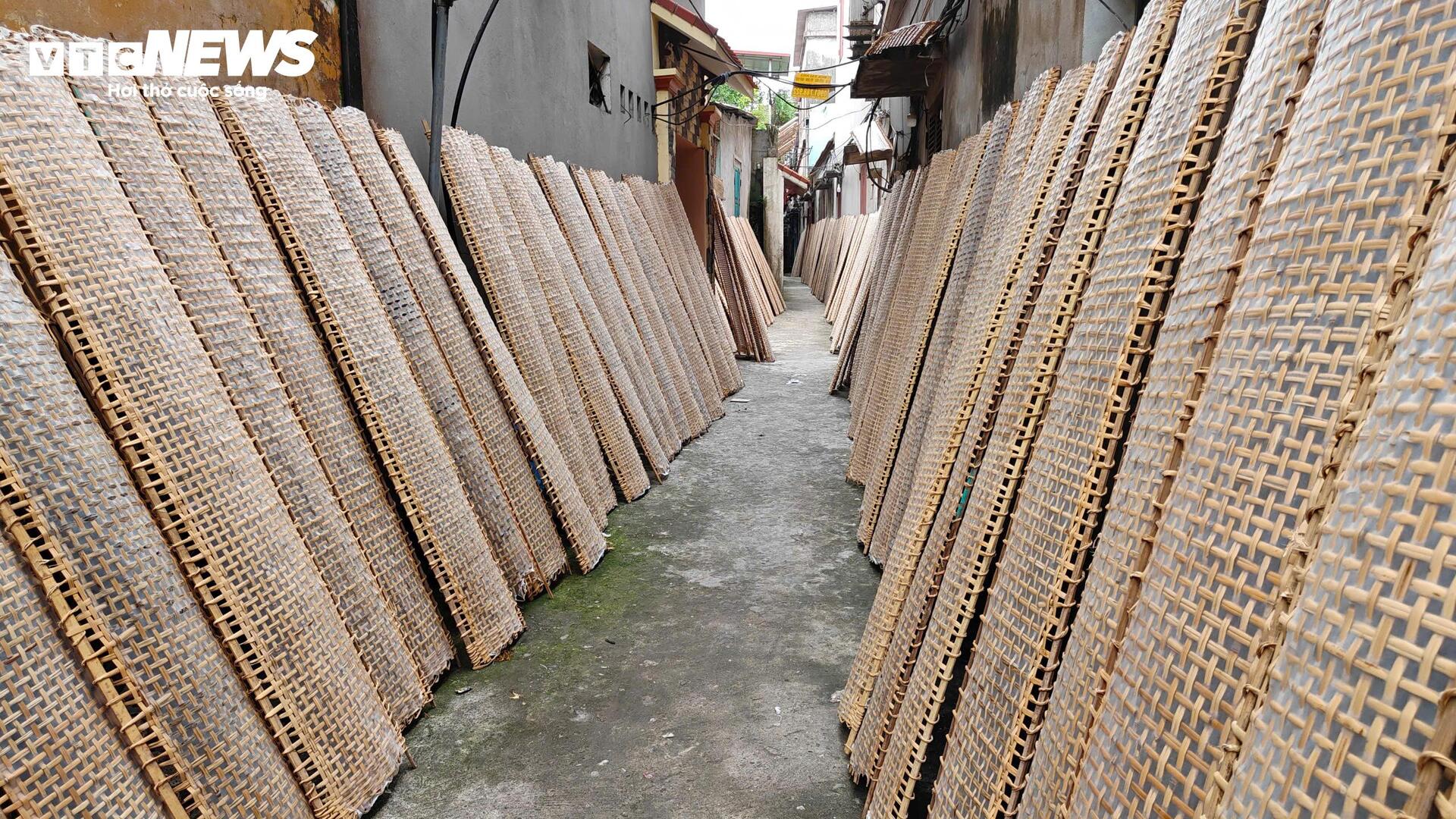 Khám phá nghề truyền thống bánh đa nem Thổ Hà ở Bắc Ninh - 19