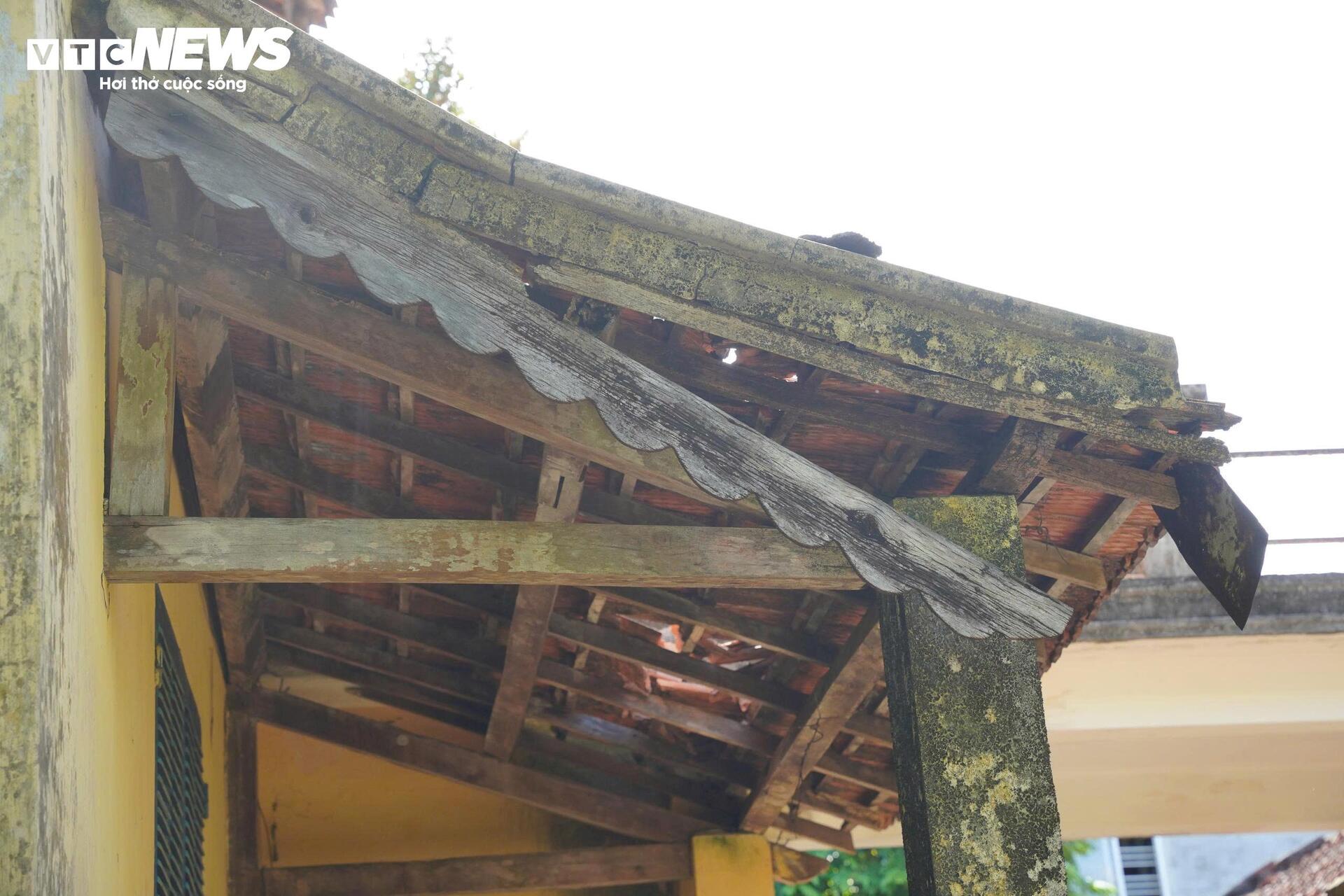 Cận cảnh căn biệt thự bị bỏ hoang của Hoàng Thái hậu triều Nguyễn - 11