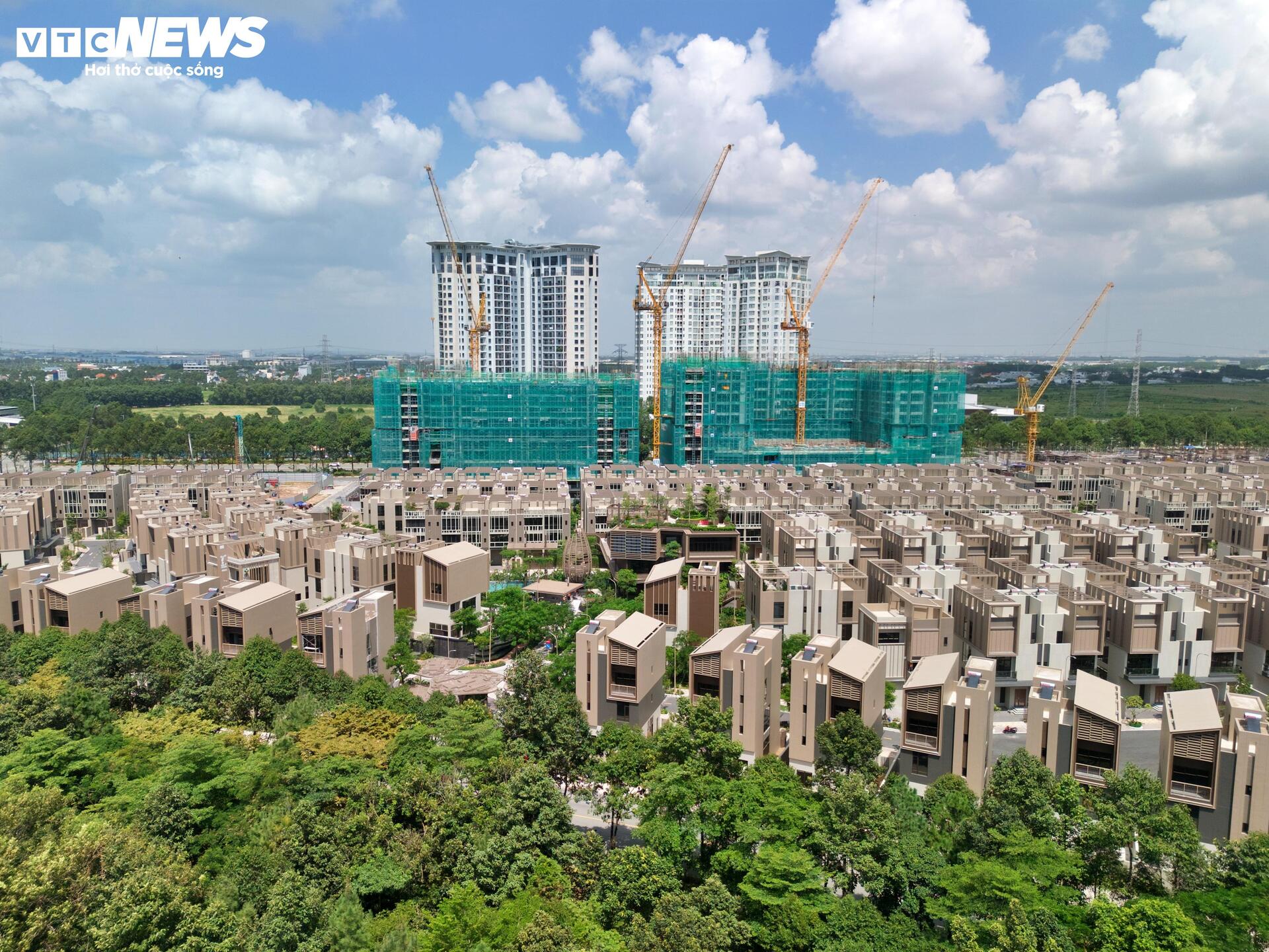Cận cảnh 'siêu' phường có nhiều khu công nghiệp nhất cả nước - 13