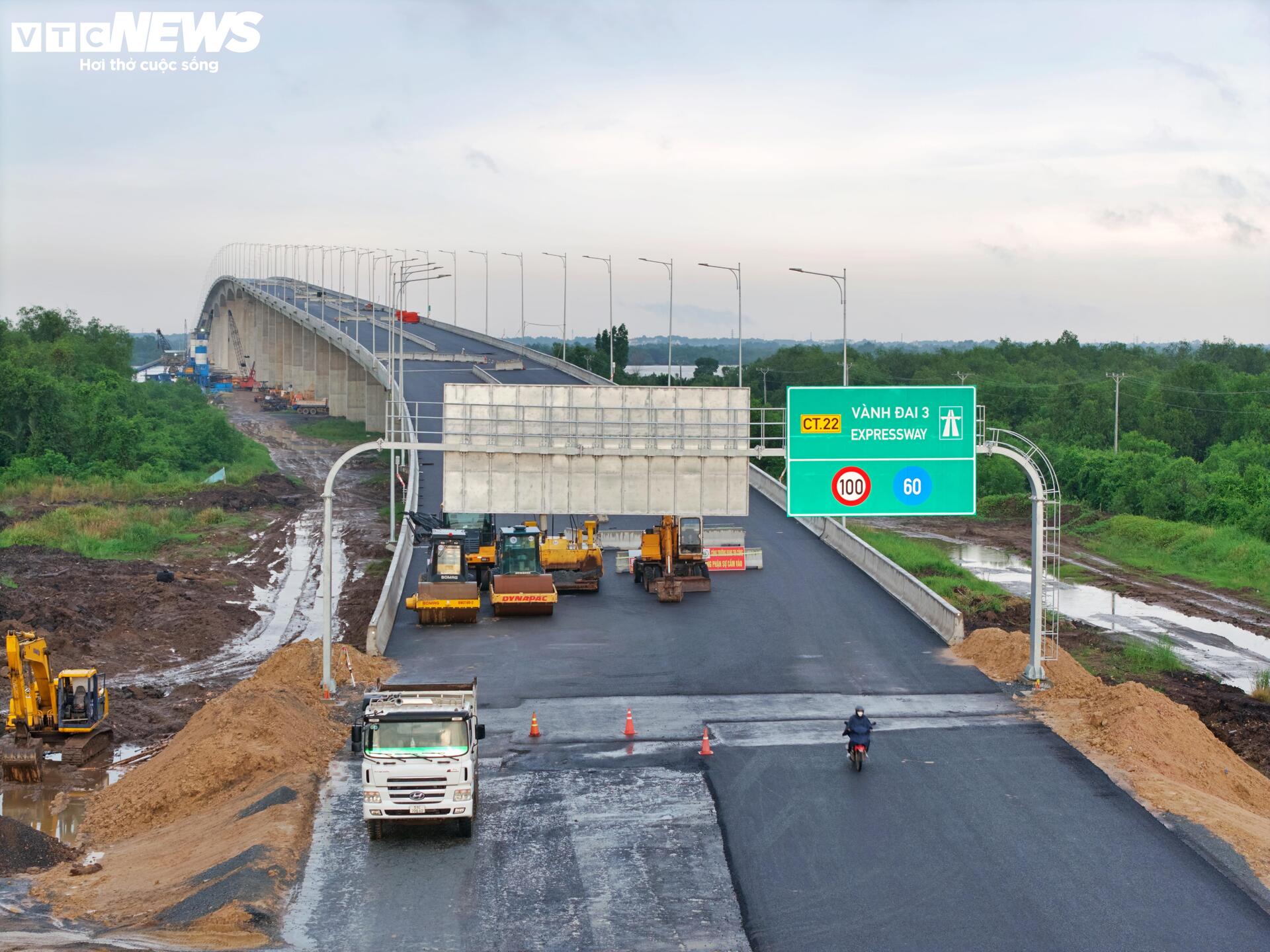 Cầu lớn nhất Vành đai 3 TP.HCM sắp thông xe, giảm tải cho cao tốc Long Thành - 3