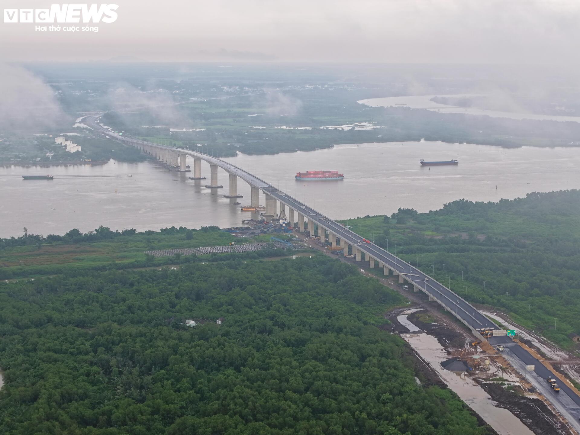 Cầu lớn nhất Vành đai 3 TP.HCM sắp thông xe, giảm tải cho cao tốc Long Thành - 1