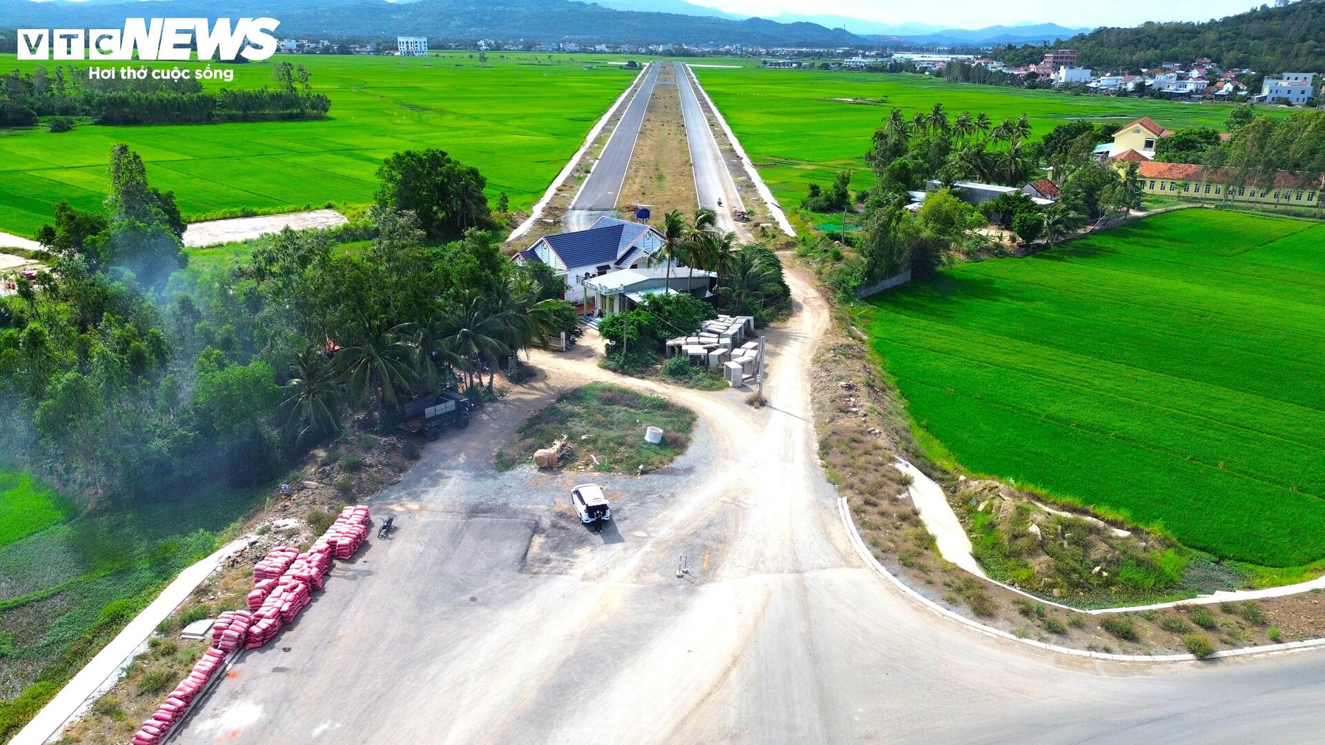 Dự án đường ven biển Đắk Lắk sau hơn 1 năm khởi công giờ ra sao? - 1