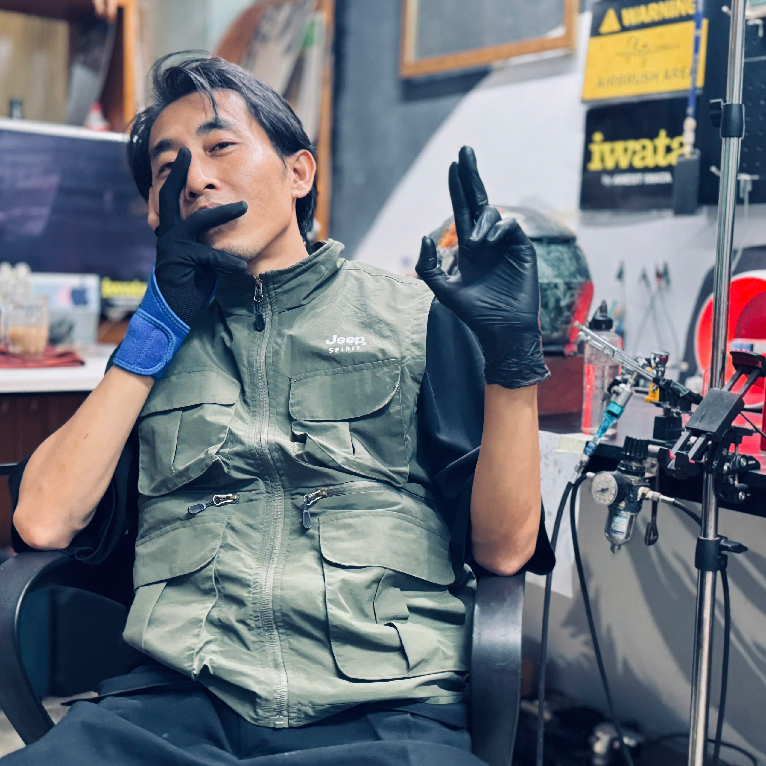 'Phù thuỷ' airbrush và hành trình vẽ giấc mơ bằng áp lực khí - 12