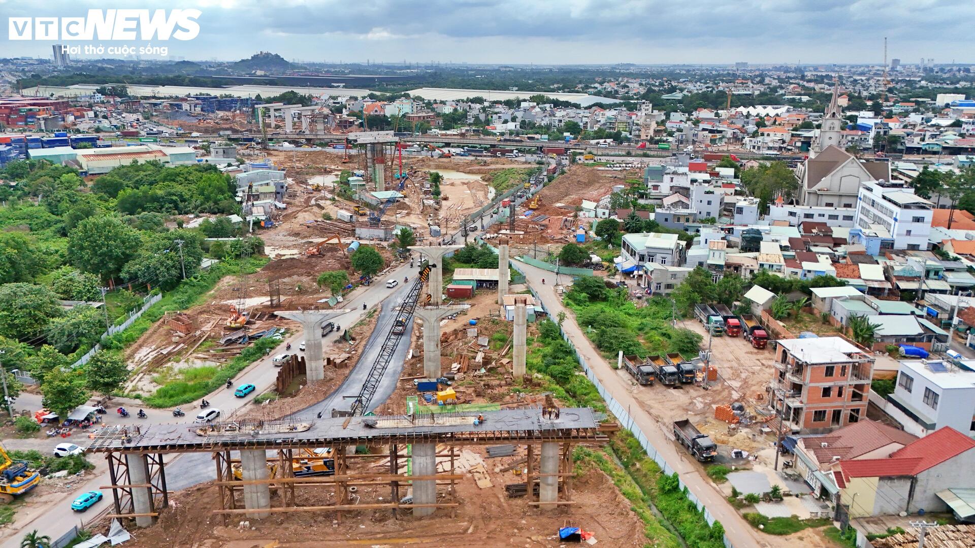 Cận cảnh 'đại công trường' nút giao phức tạp nhất Vành đai 3 - 14
