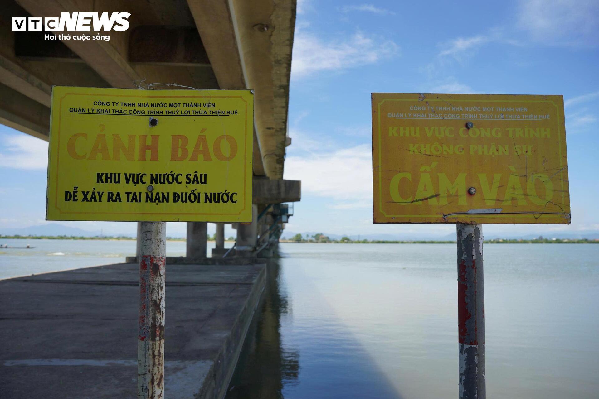 Đập ngăn mặn lớn nhất Đông Nam Á xuống cấp vẫn phải oằn mình điều tiết nước - 4