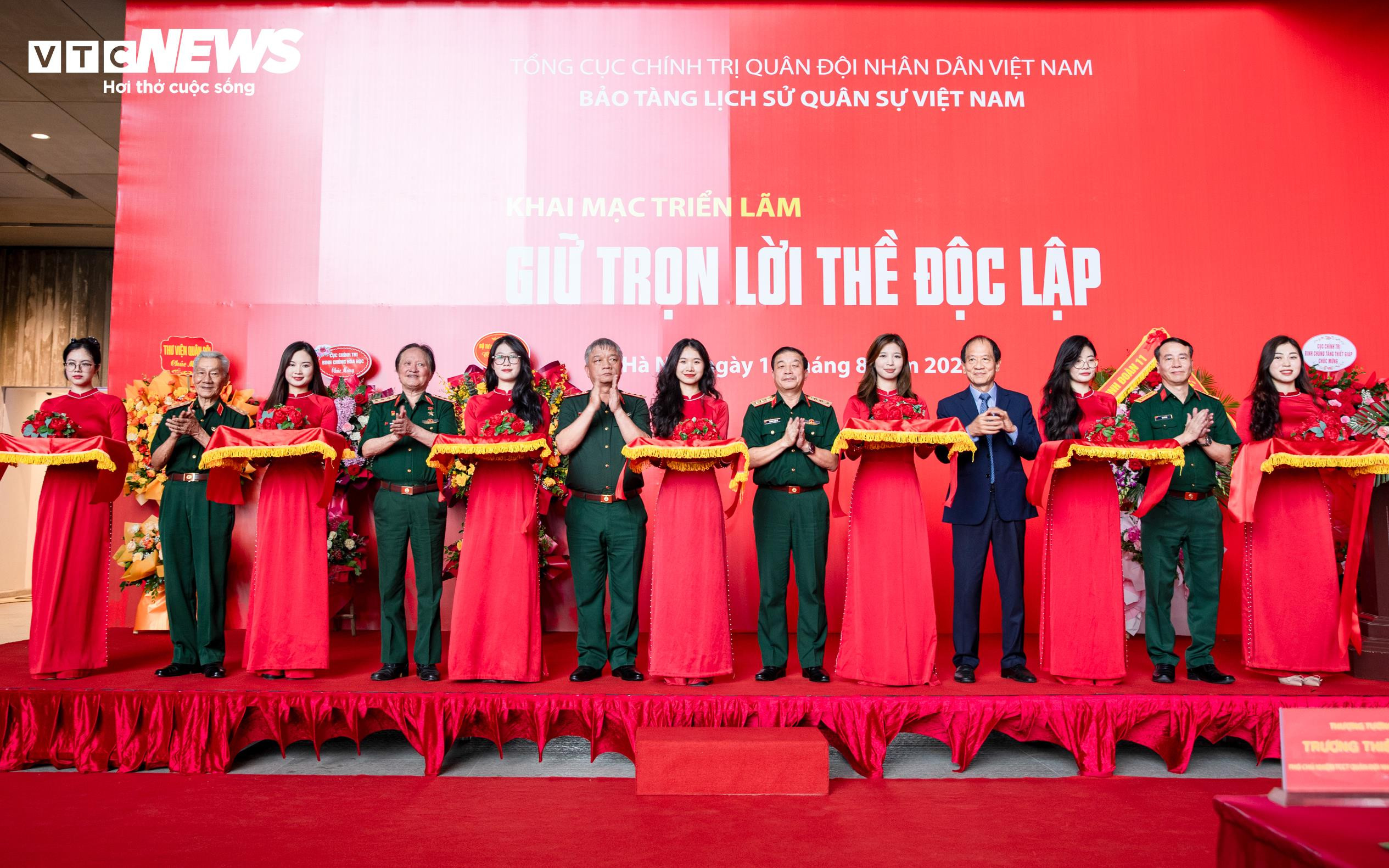 Triển lãm 'Giữ trọn lời thề độc lập' ứng dụng AR đưa lịch sử đến gần giới trẻ - 1