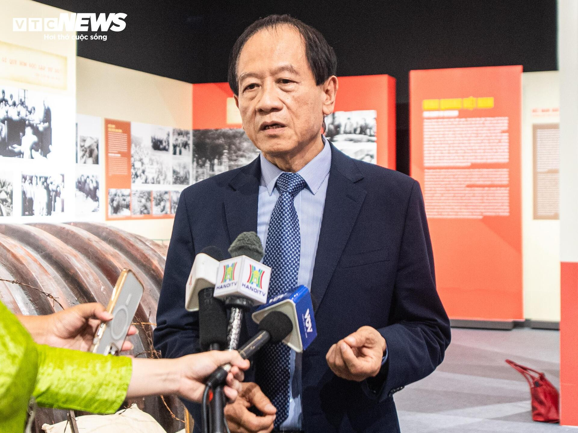 Triển lãm 'Giữ trọn lời thề độc lập' ứng dụng AR đưa lịch sử đến gần giới trẻ - 9