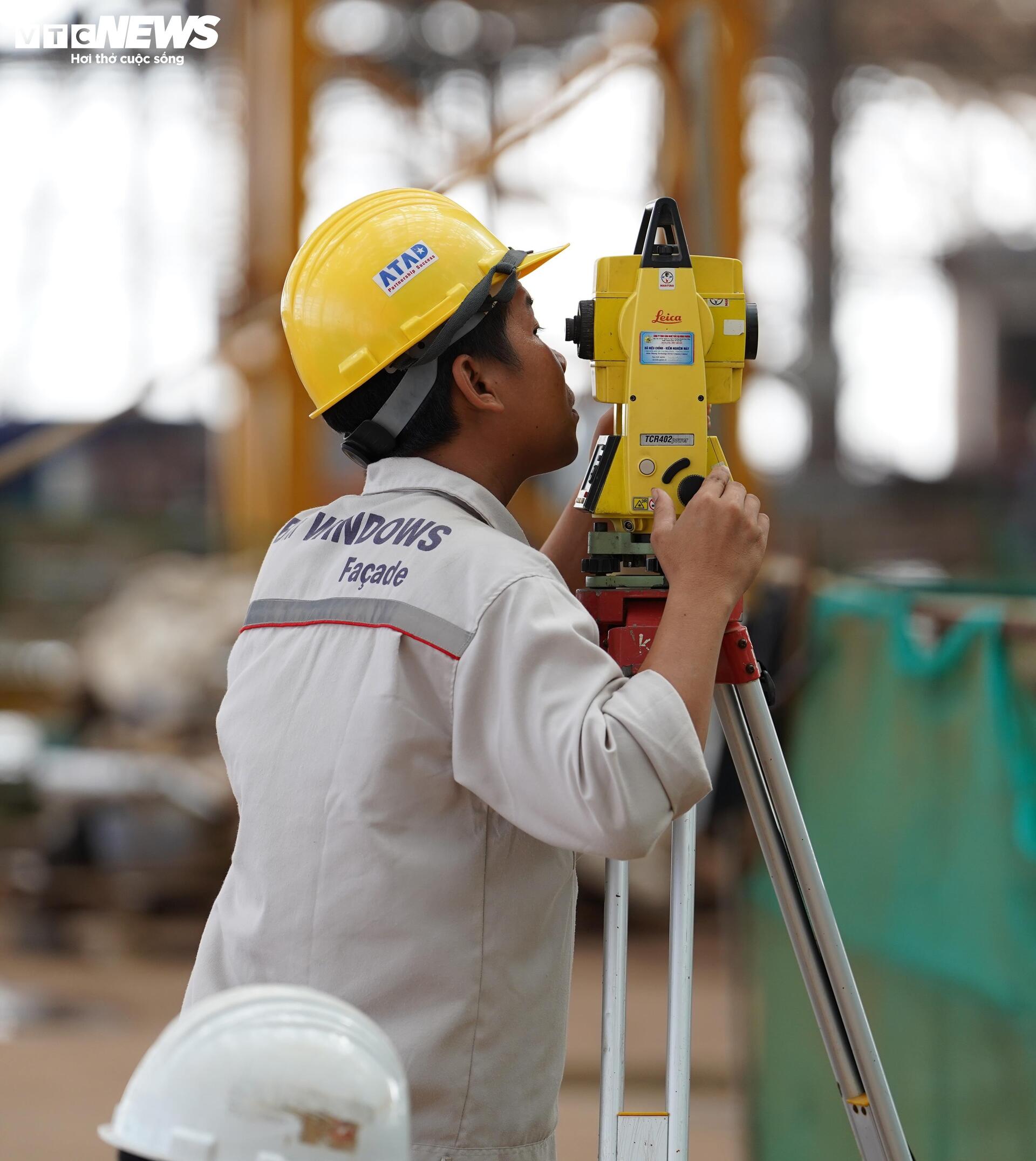 Tăng tốc thi công các hạng mục cuối bên trong nhà ga sân bay Long Thành - 12