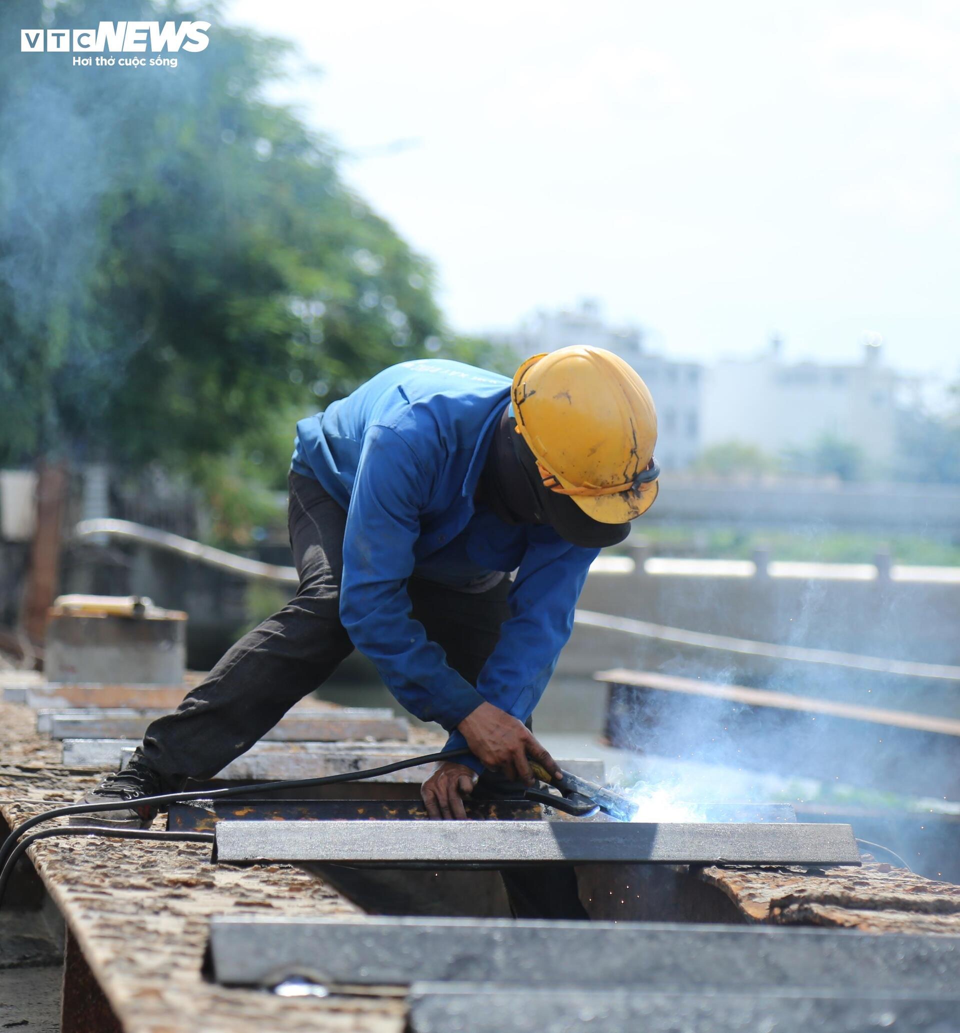 Đồng loạt thi công dự án cải tạo rạch ô nhiễm bậc nhất TP.HCM - 3