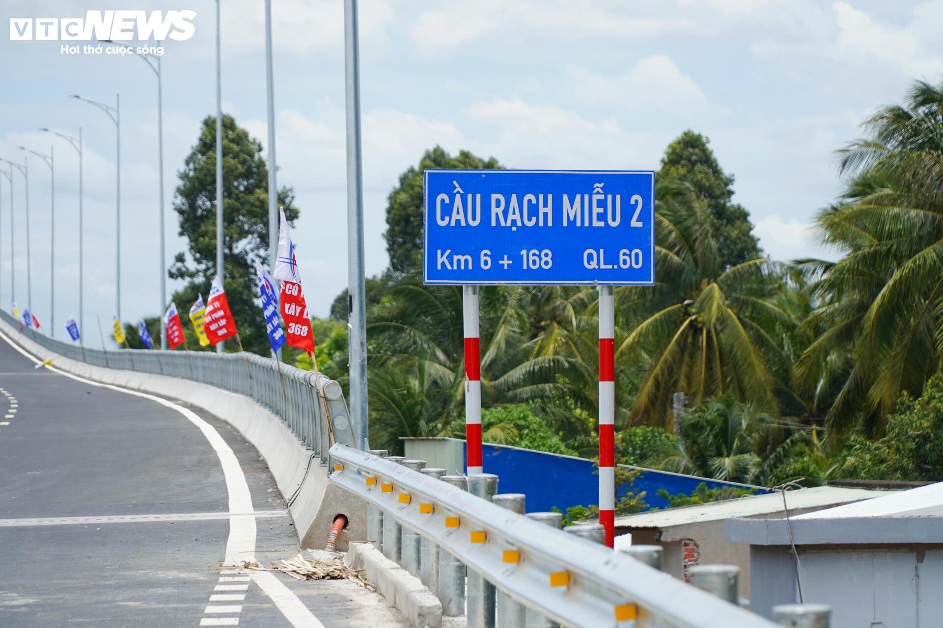 Toàn cảnh cầu Rạch Miễu 2 nối Đồng Tháp - Vĩnh Long trước giờ thông xe - 4