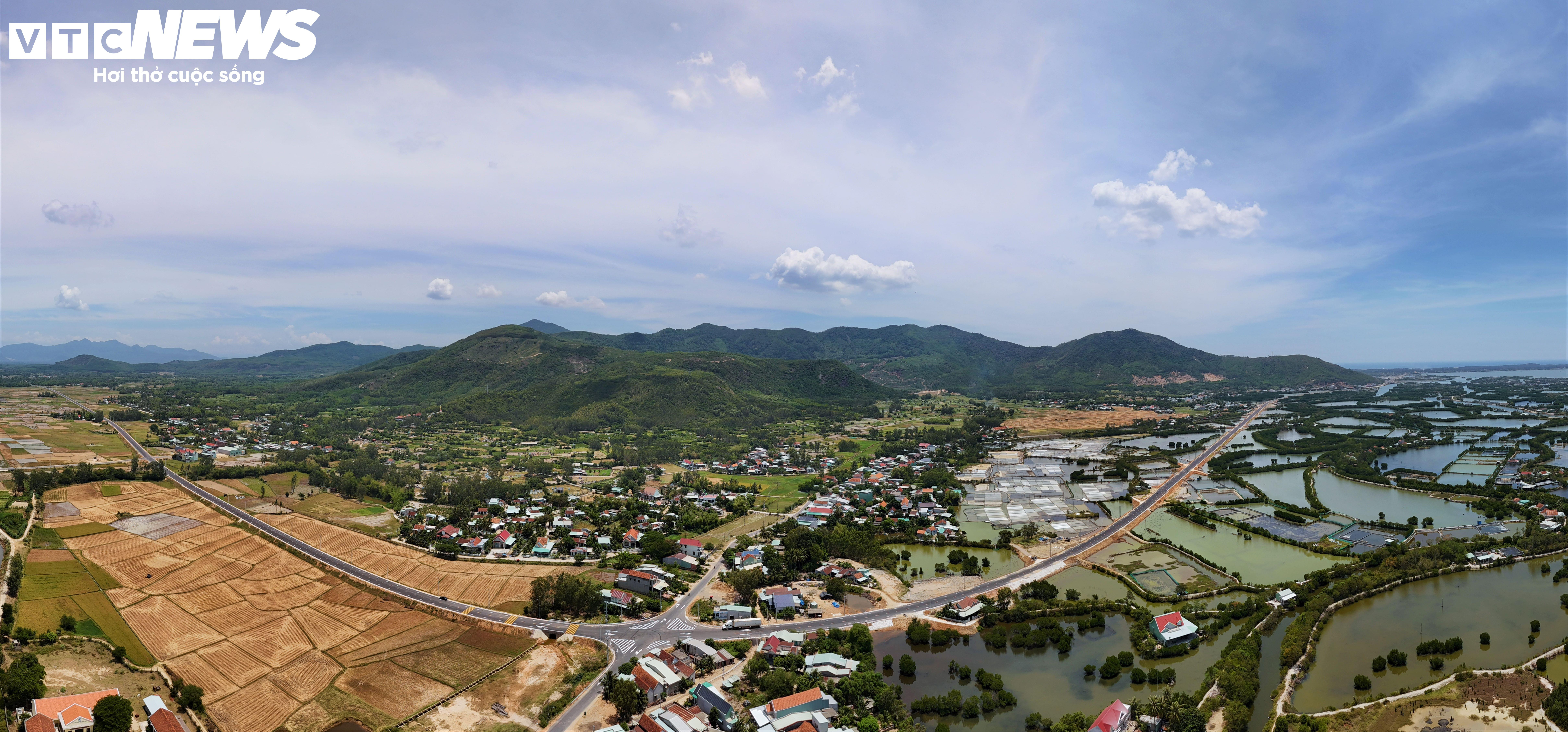 Khởi công, khánh thành hàng loạt dự án trọng điểm tại Gia Lai - 23