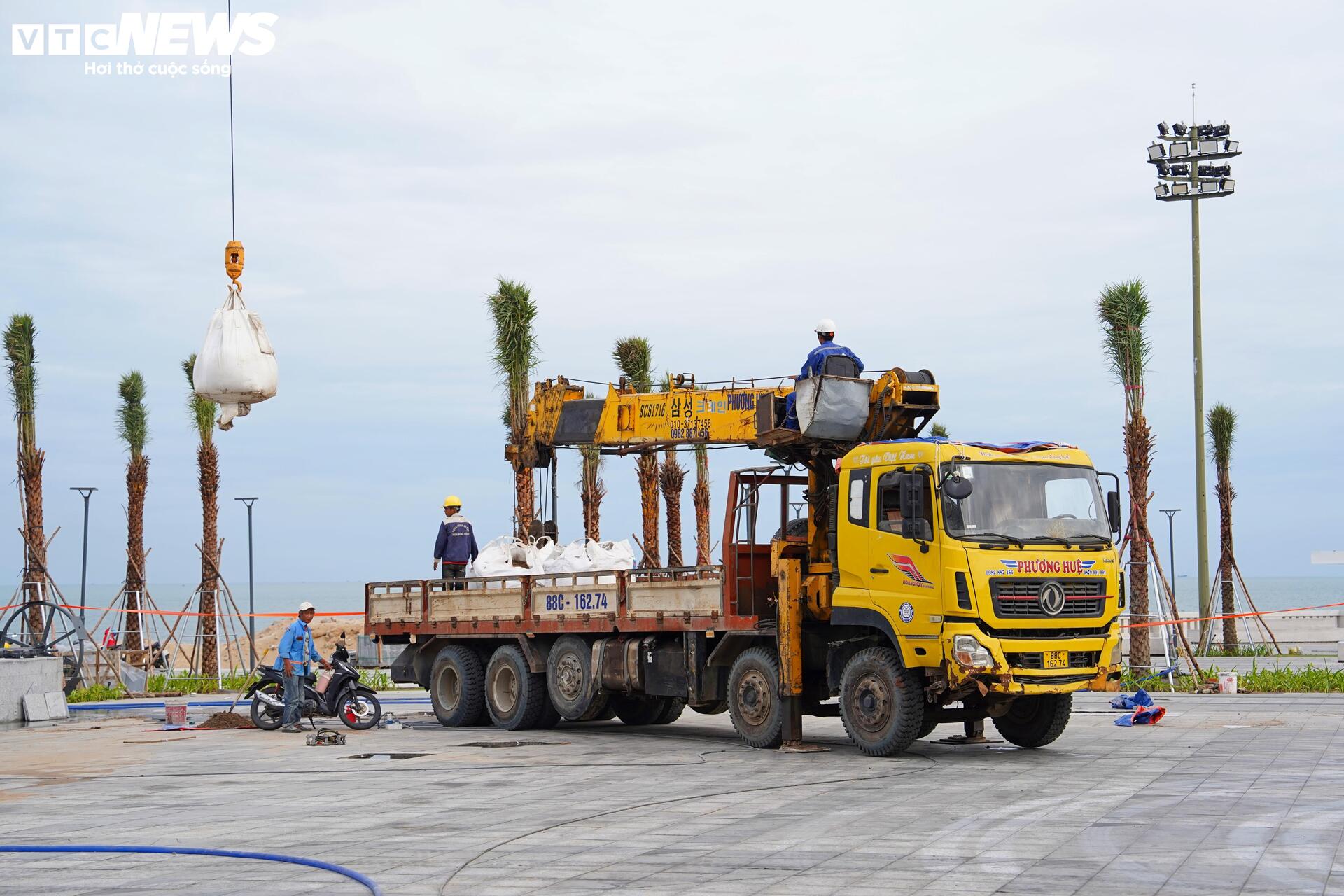 Tấp nập thi công bãi biển đẹp nhất Nam Bộ, sẵn sàng đón du khách dịp lễ 2/9 - 19