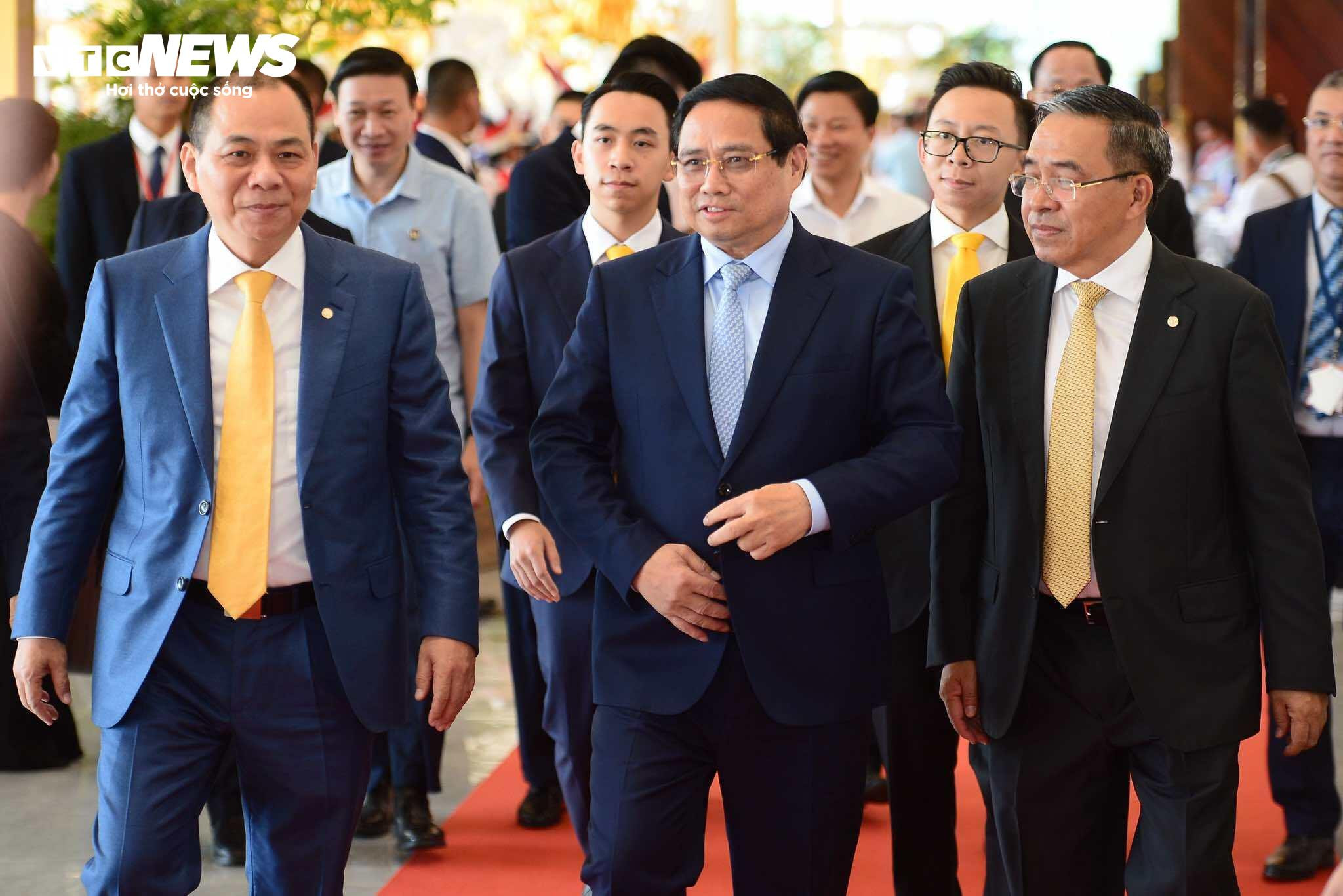 Lãnh đạo Đảng và Nhà nước dự lễ khai mạc Triển lãm thành tựu đất nước - 3