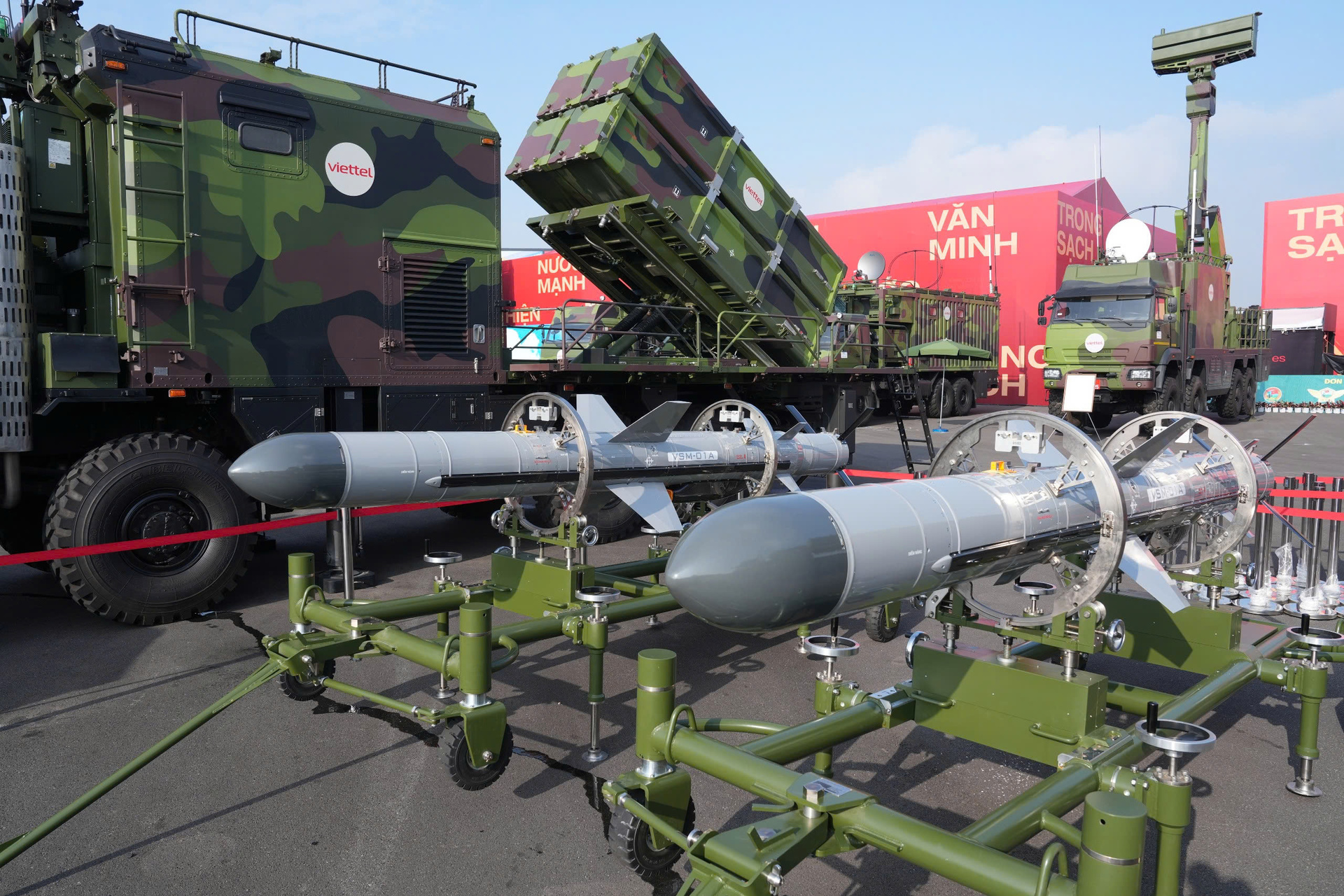 Cận cảnh pháo tự hành, radar hiện đại do Việt Nam tự sản xuất - 11