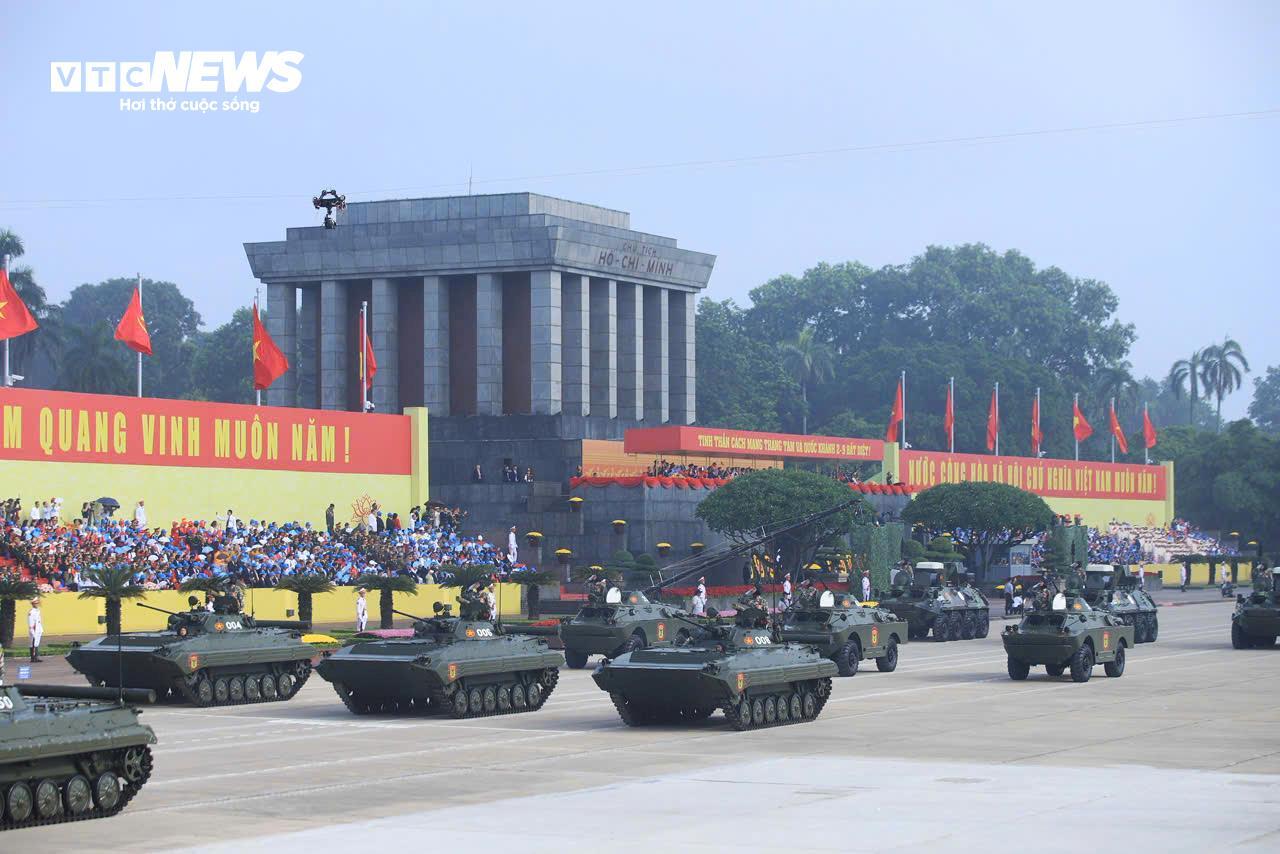 Dàn khí tài hiện đại của quân đội phô diễn sức mạnh trên Quảng trường Ba Đình - 3