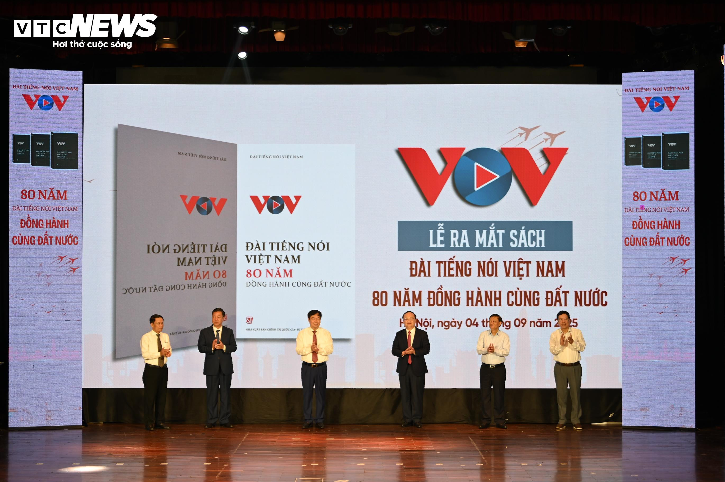 Toàn cảnh Lễ trao giải Tiếng nói Việt Nam – Sao tháng 9 năm 2025 - 20