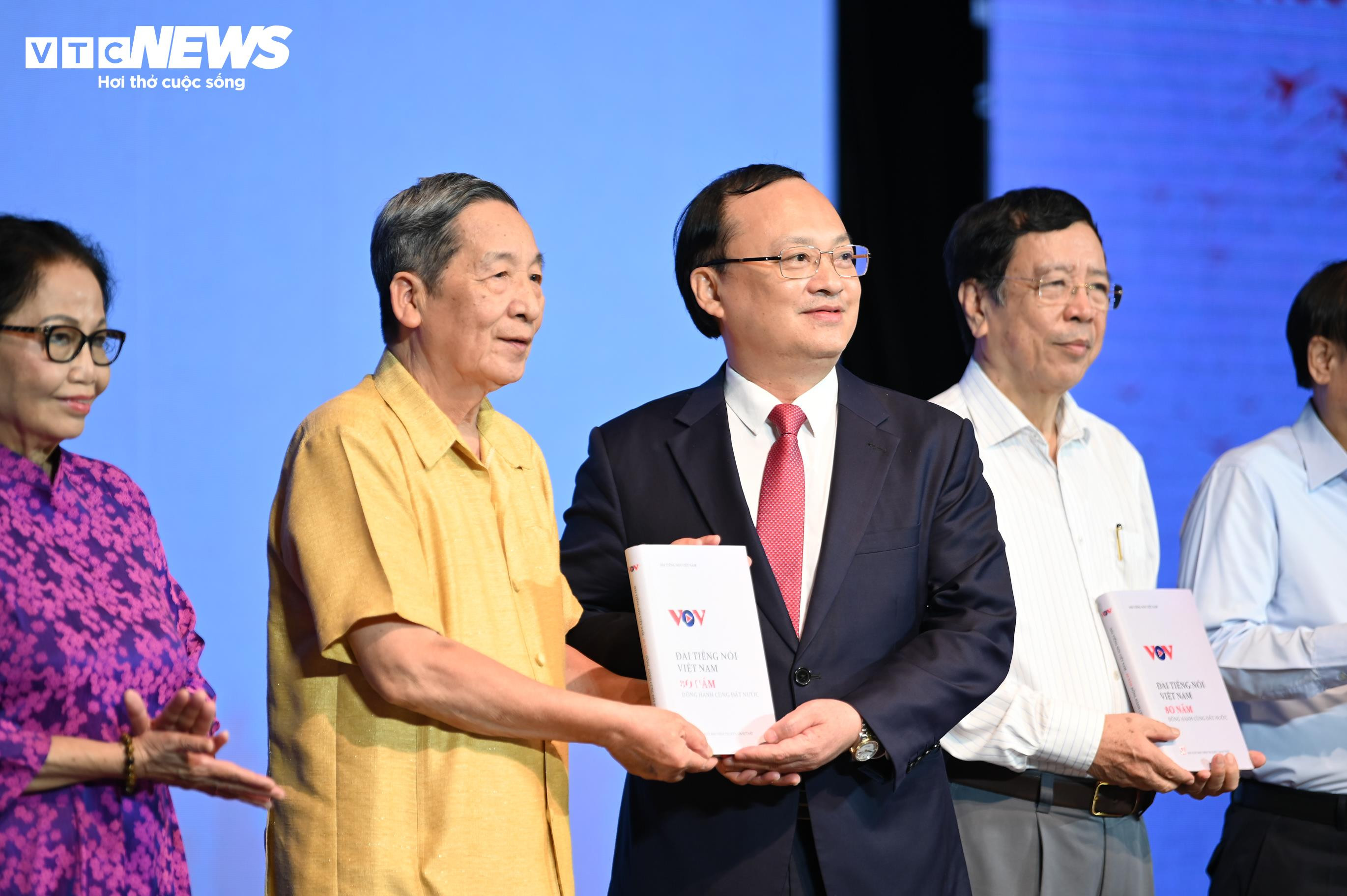 Toàn cảnh Lễ trao giải Tiếng nói Việt Nam – Sao tháng 9 năm 2025 - 23