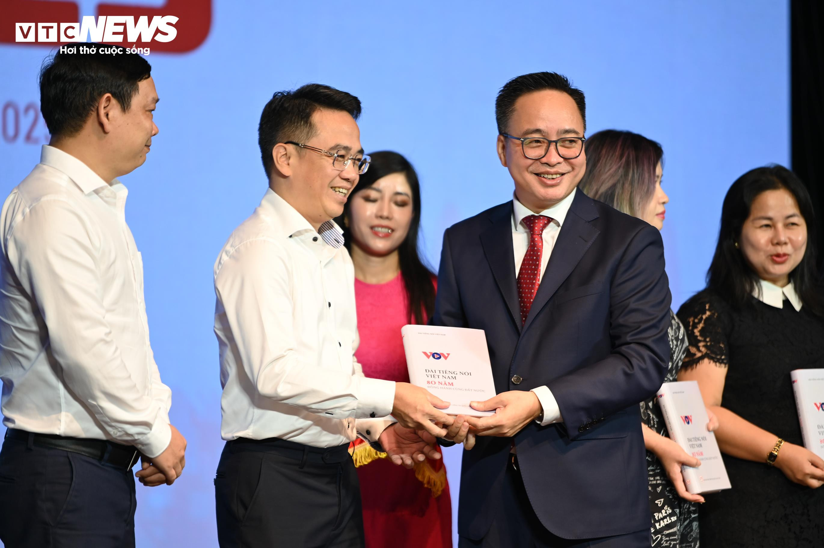 Toàn cảnh Lễ trao giải Tiếng nói Việt Nam – Sao tháng 9 năm 2025 - 24