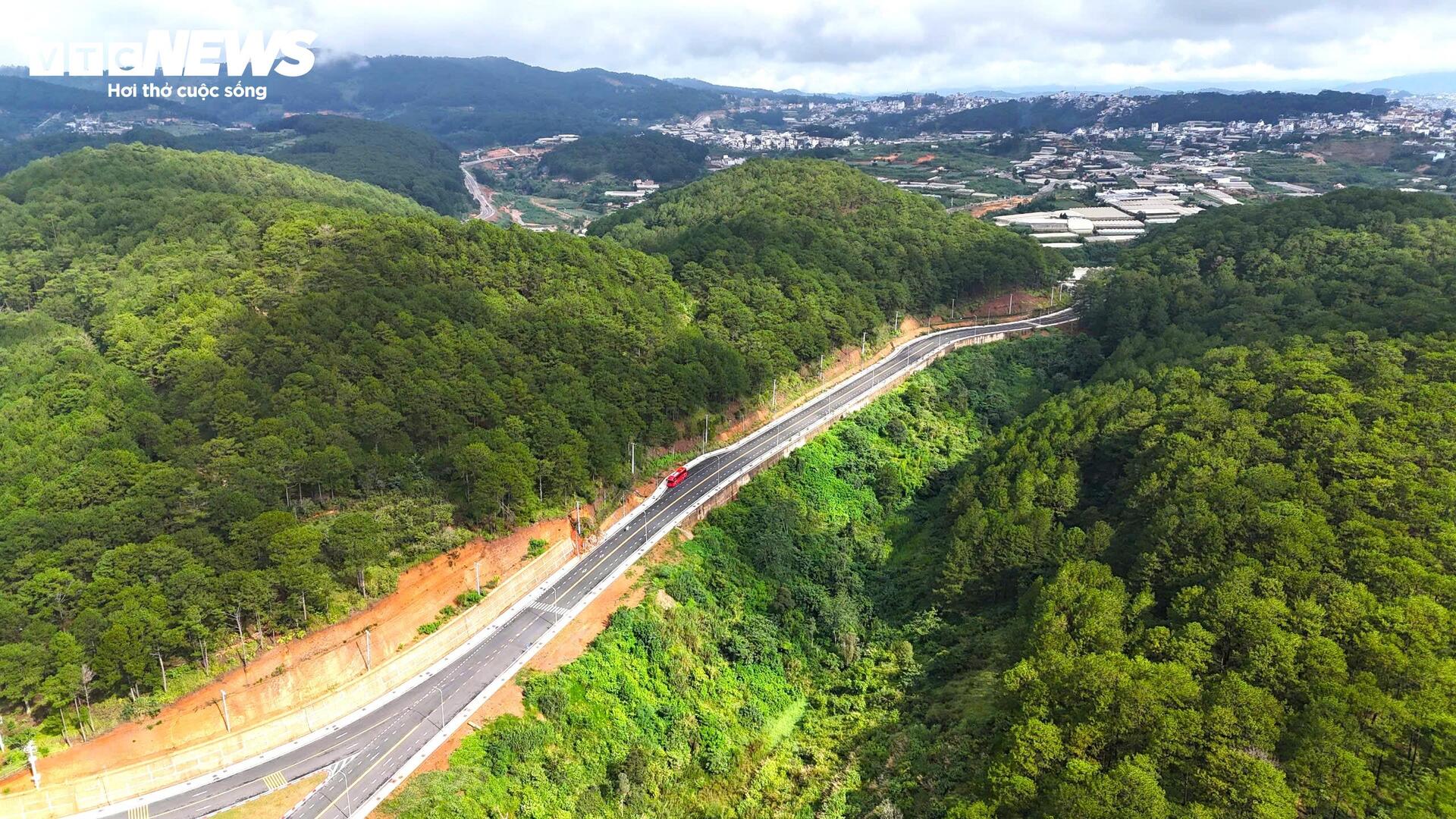 Cung đường 7,4km đẹp nhất Đà Lạt thi công gần 5 năm chưa xong - 4