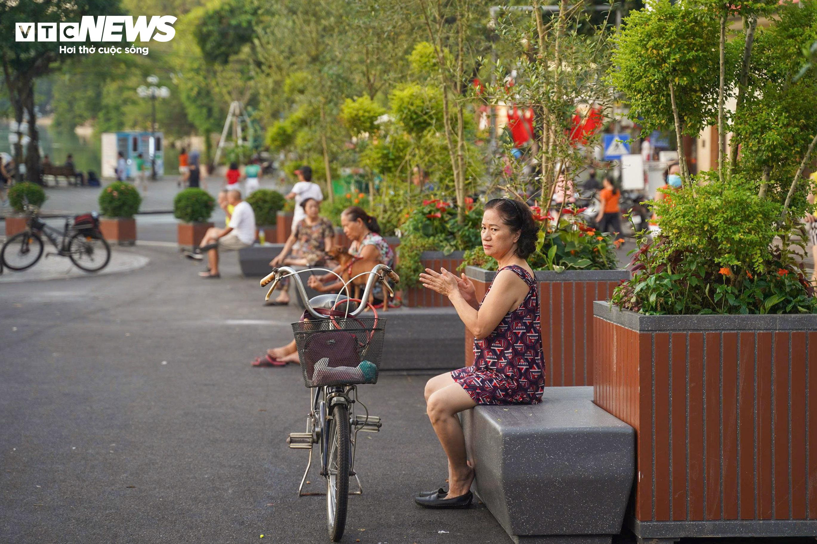 Diện mạo mới của quảng trường Đông Kinh - Nghĩa Thục sau 3 tháng cải tạo - 6