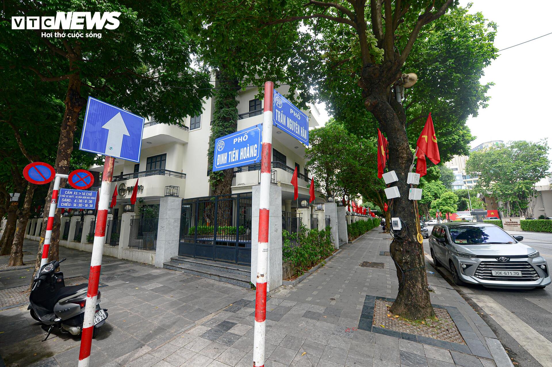 Toàn cảnh không gian Hồ Gươm sau hơn 3 tháng chỉnh trang - 17