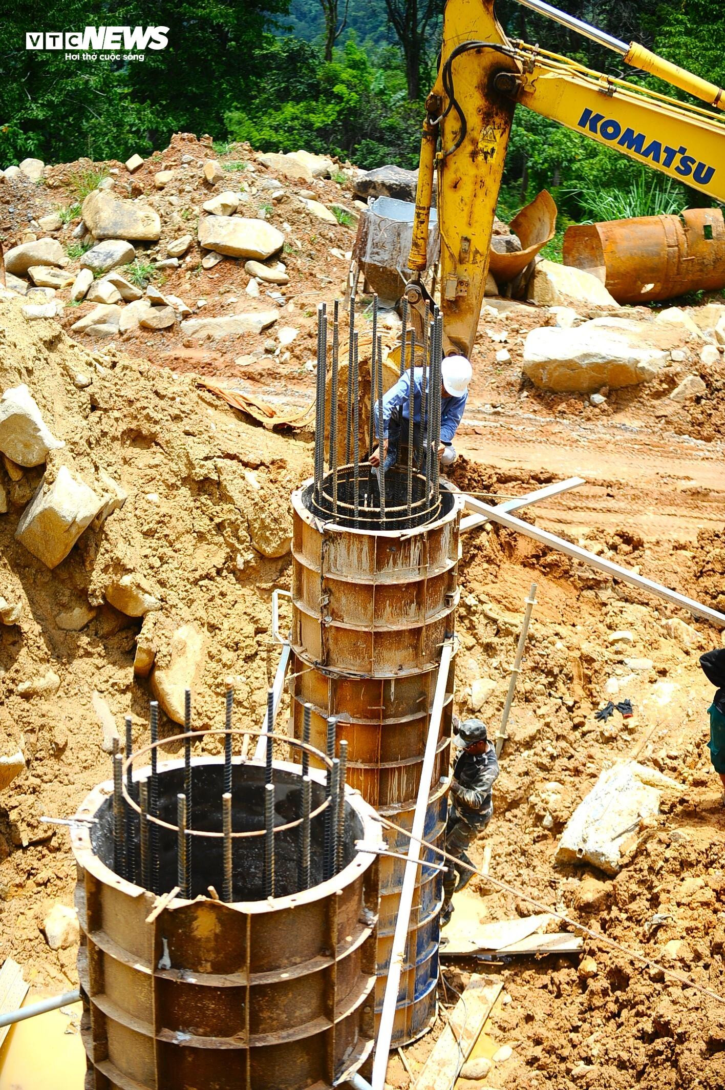 Người dân ‘nín thở’ khi đi qua đường kết nối biển xanh - đại ngàn Lâm Đồng - 7