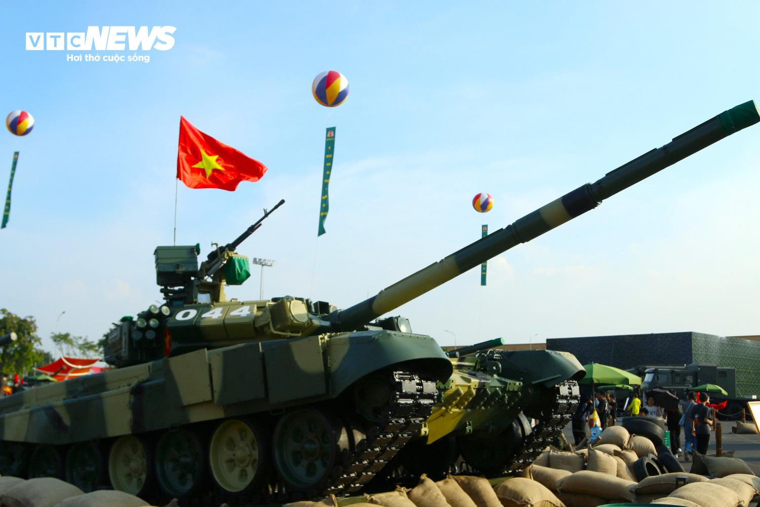 Dàn vũ khí 'Make in Vietnam' tại Triển lãm 80 năm thành tựu đất nước - 1