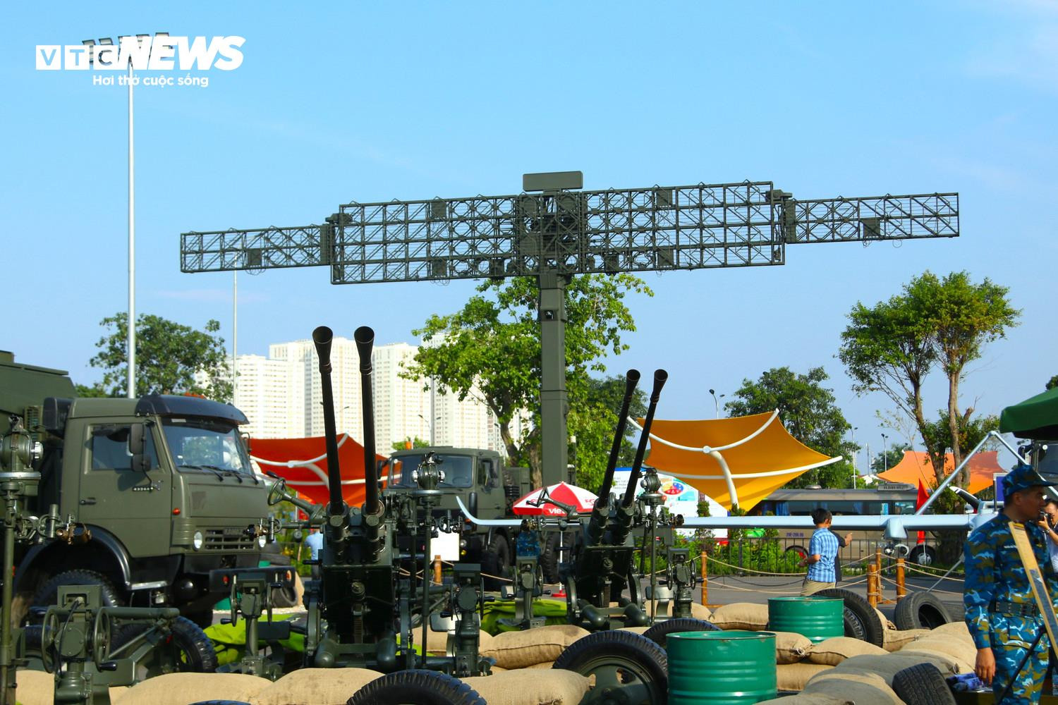 Dàn vũ khí 'Make in Vietnam' tại Triển lãm 80 năm thành tựu đất nước - 13