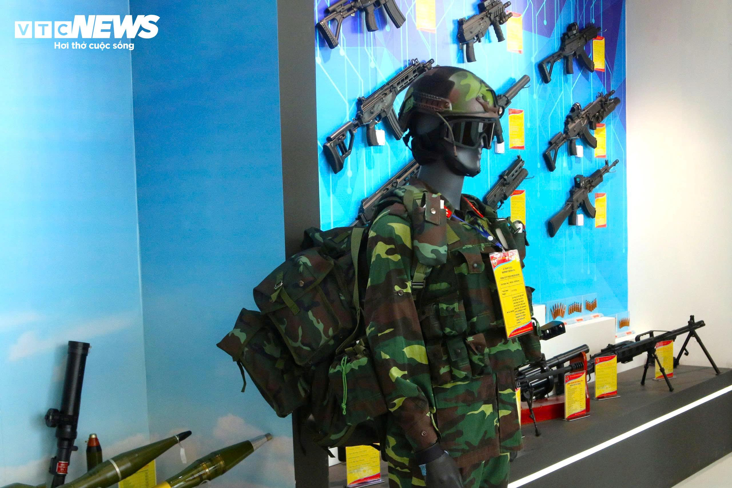 Dàn vũ khí 'Make in Vietnam' tại Triển lãm 80 năm thành tựu đất nước - 14