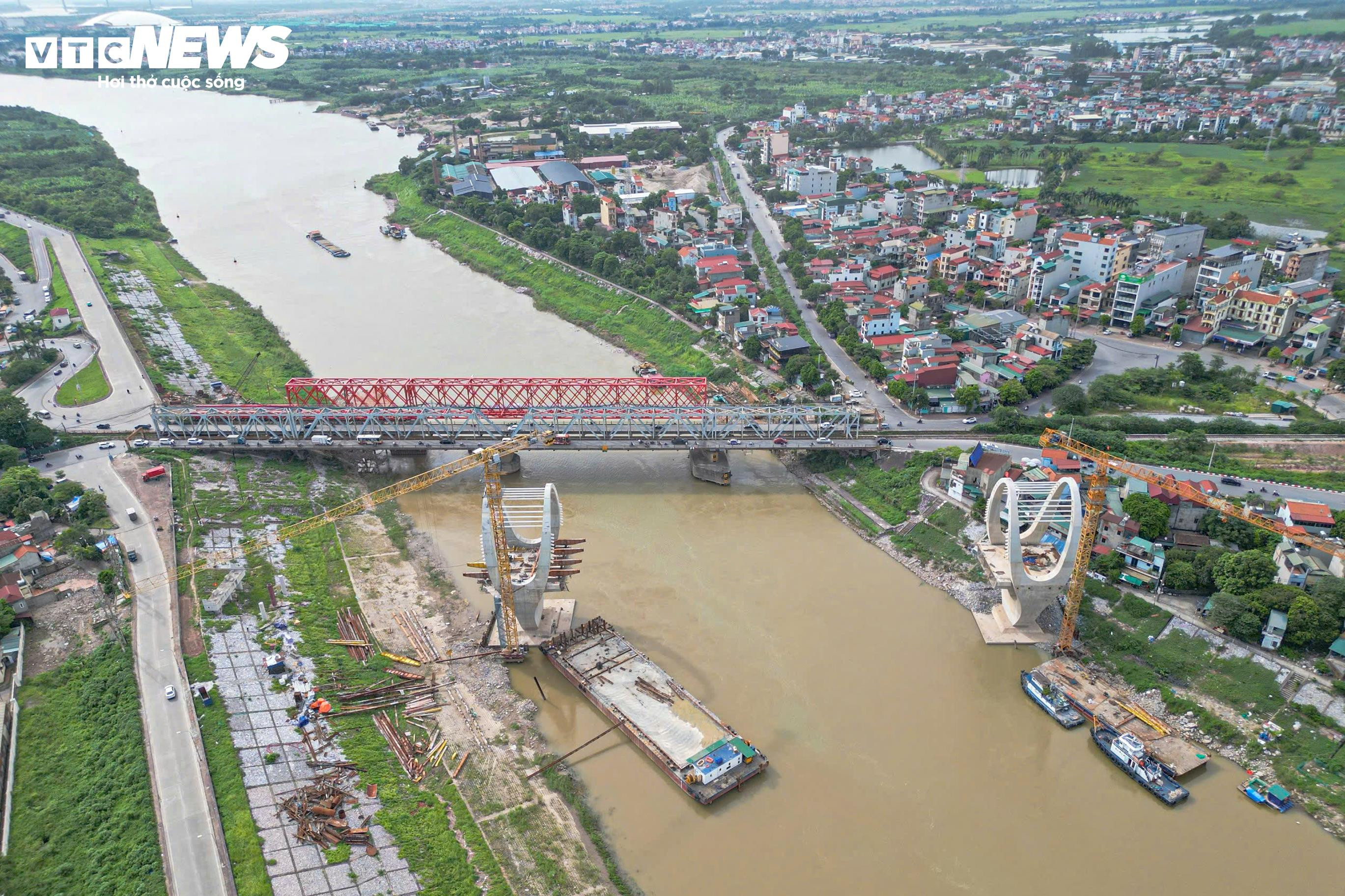 Lộ diện ‘dải lụa giao duyên’ bằng thép vắt qua sông Đuống - 17
