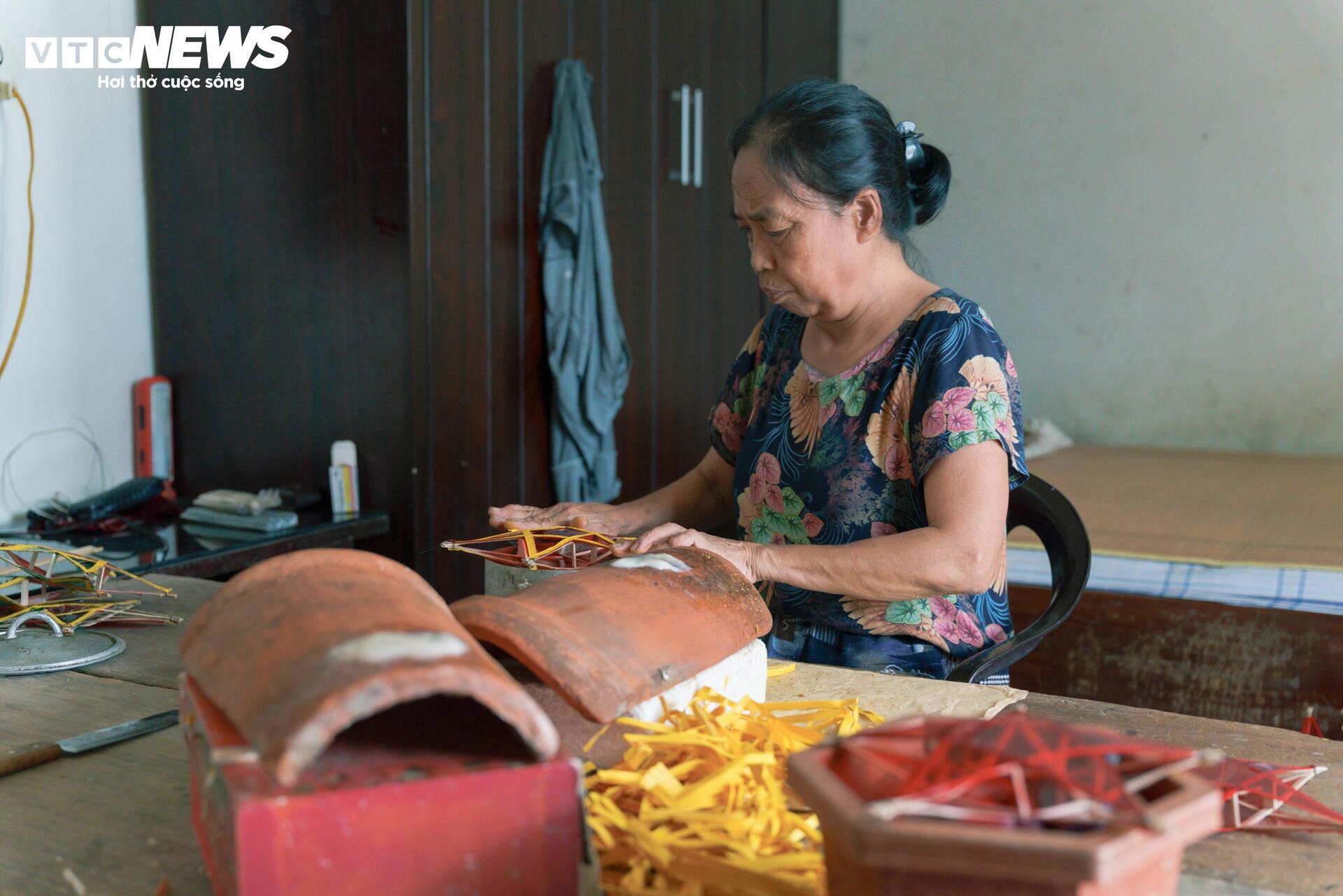 Làng Báo Đáp rộn ràng mùa Trung Thu, xuất xưởng hàng trăm nghìn đèn ông sao - 8