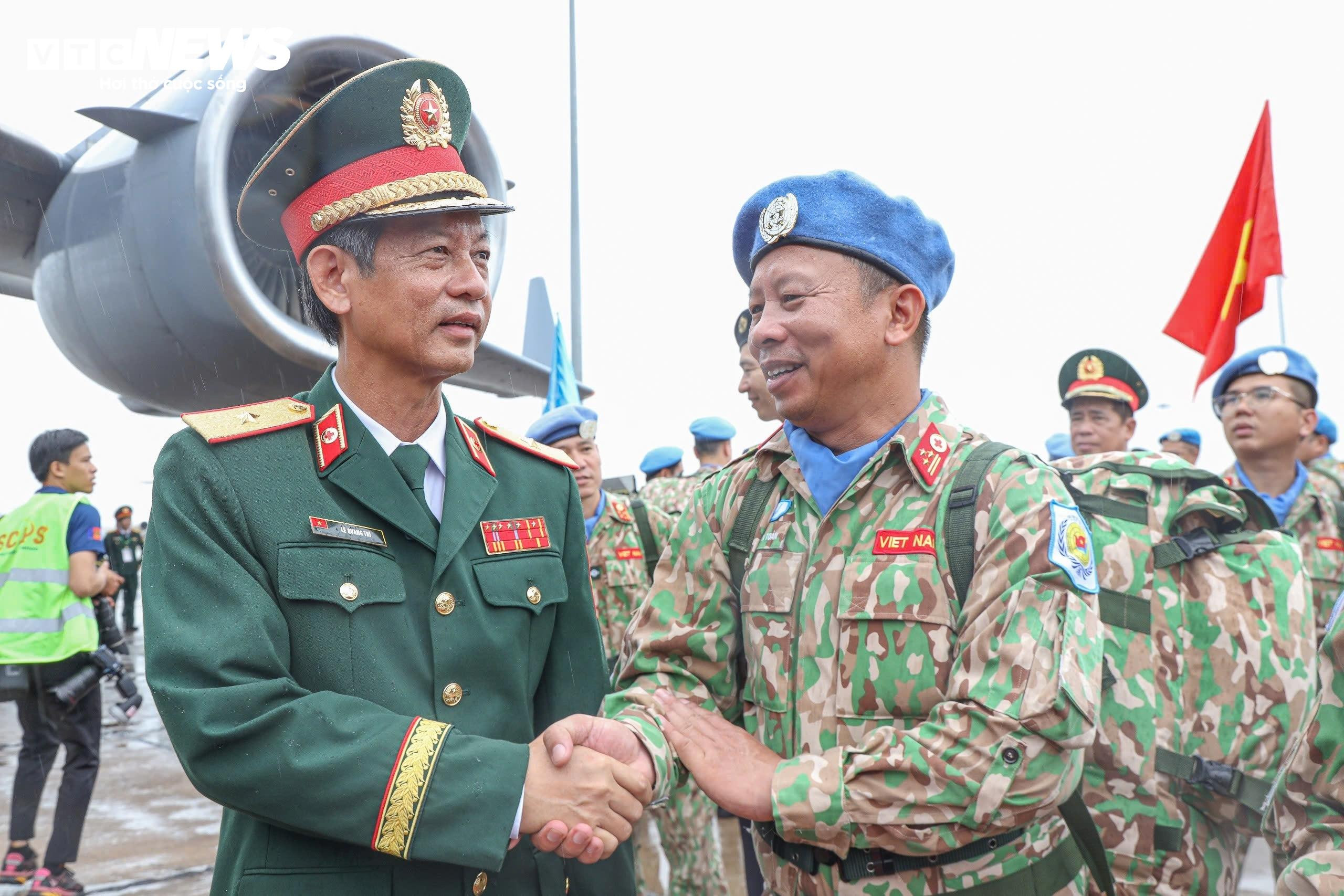 Gần 250 cán bộ, chiến sĩ lên đường tham gia gìn giữ hòa bình Liên hợp quốc - 3