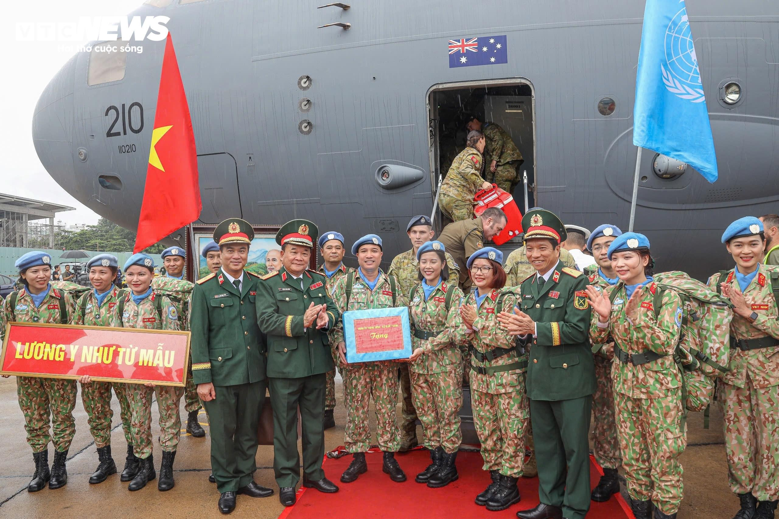 Gần 250 cán bộ, chiến sĩ lên đường tham gia gìn giữ hòa bình Liên hợp quốc - 2