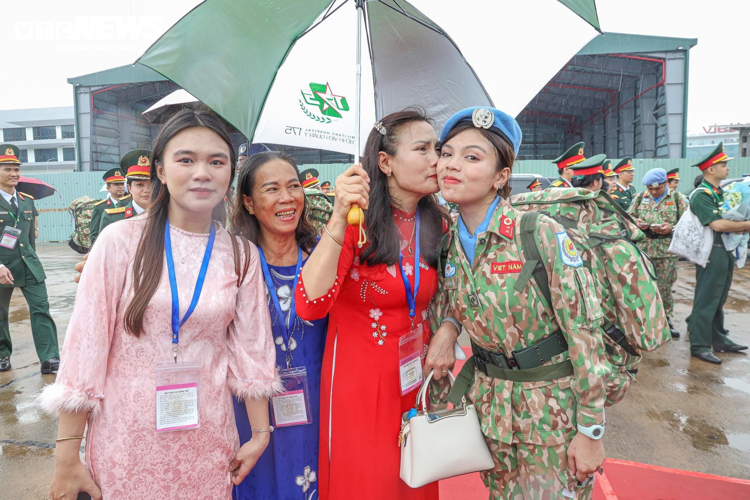 Gần 250 cán bộ, chiến sĩ lên đường tham gia gìn giữ hòa bình Liên hợp quốc - 4