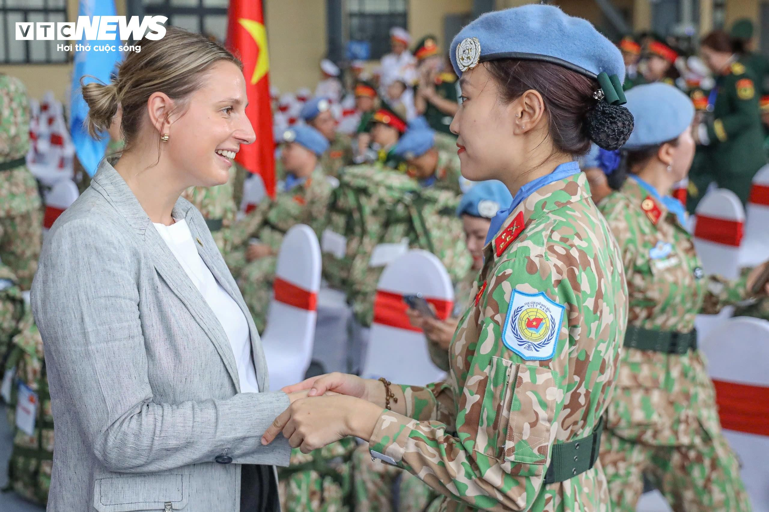 Gần 250 cán bộ, chiến sĩ lên đường tham gia gìn giữ hòa bình Liên hợp quốc - 9