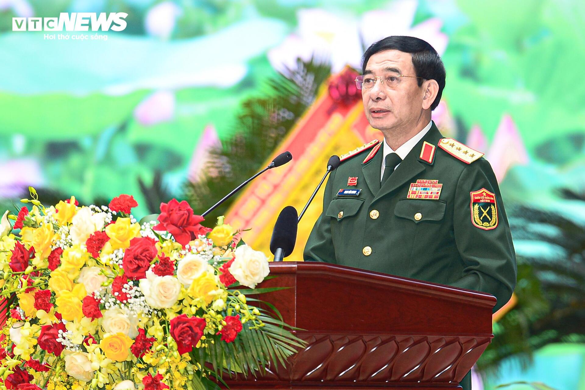 Toàn cảnh Đại hội Thi đua Quyết thắng toàn quân lần thứ XI - 12