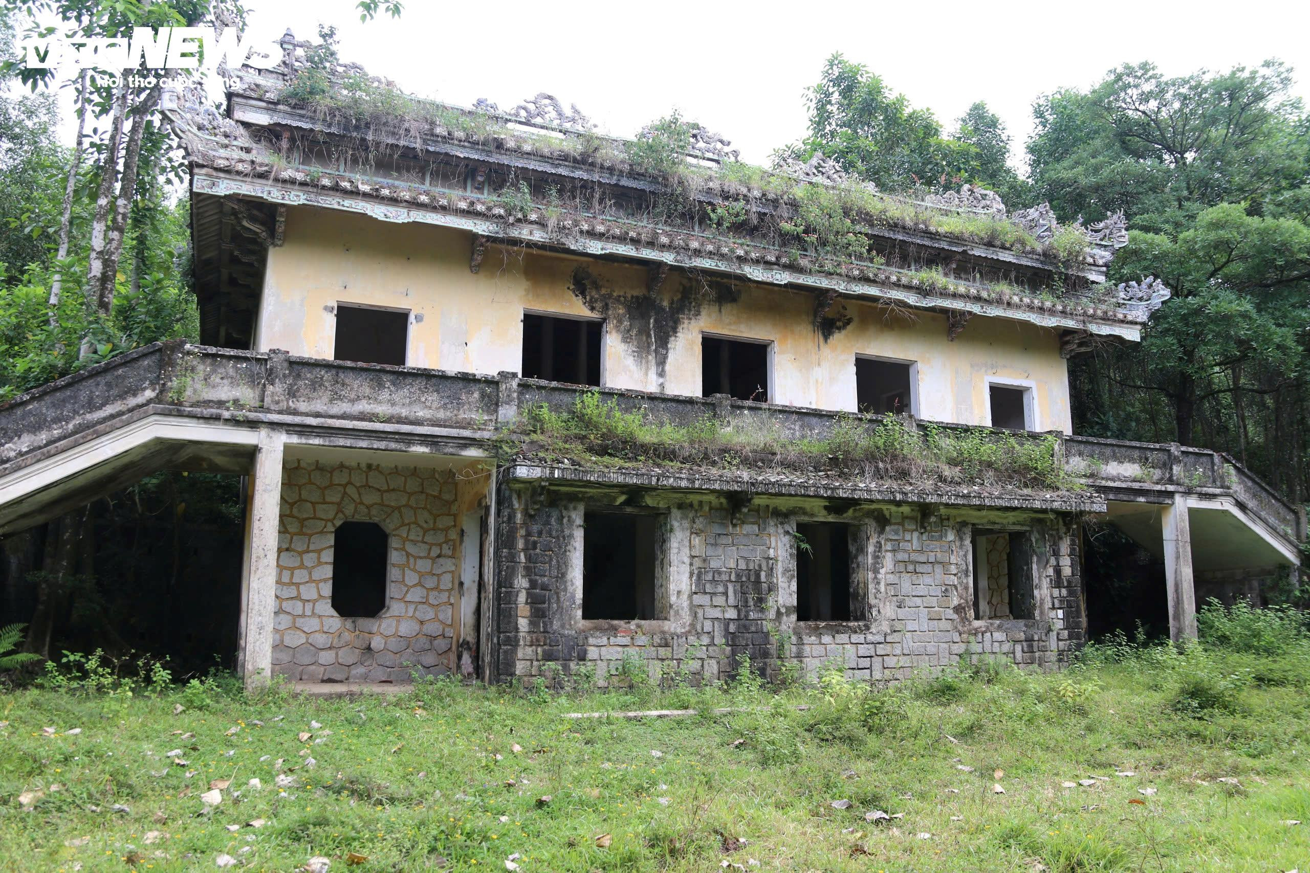 Chưa được cấp kinh phí, di tích nhà 'bạo chúa miền Trung' tiếp tục hoang lạnh - 1