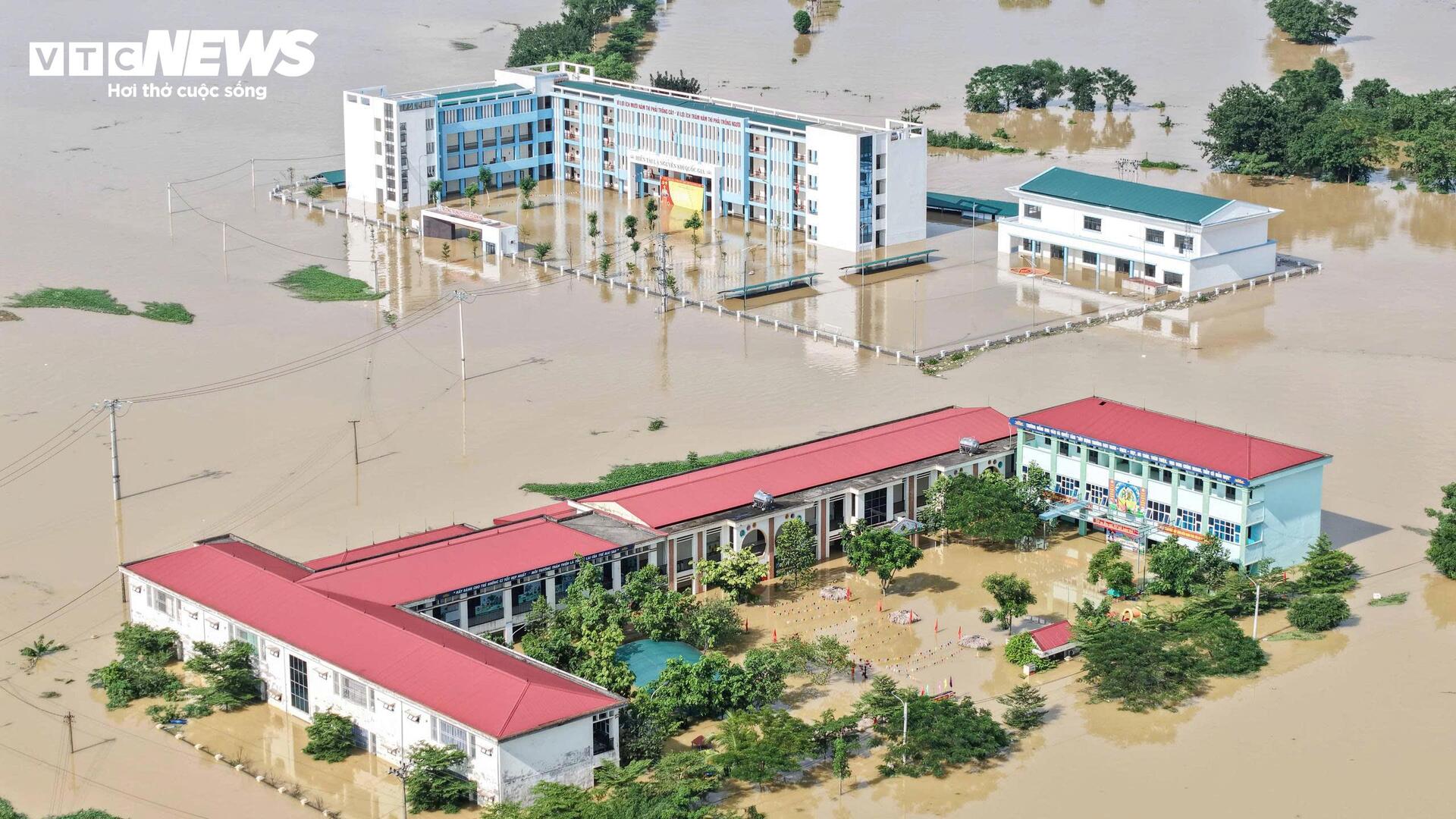 Lũ sông Cầu dâng cao, hơn 8.000 người dân ở Bắc Ninh bị cô lập - 8