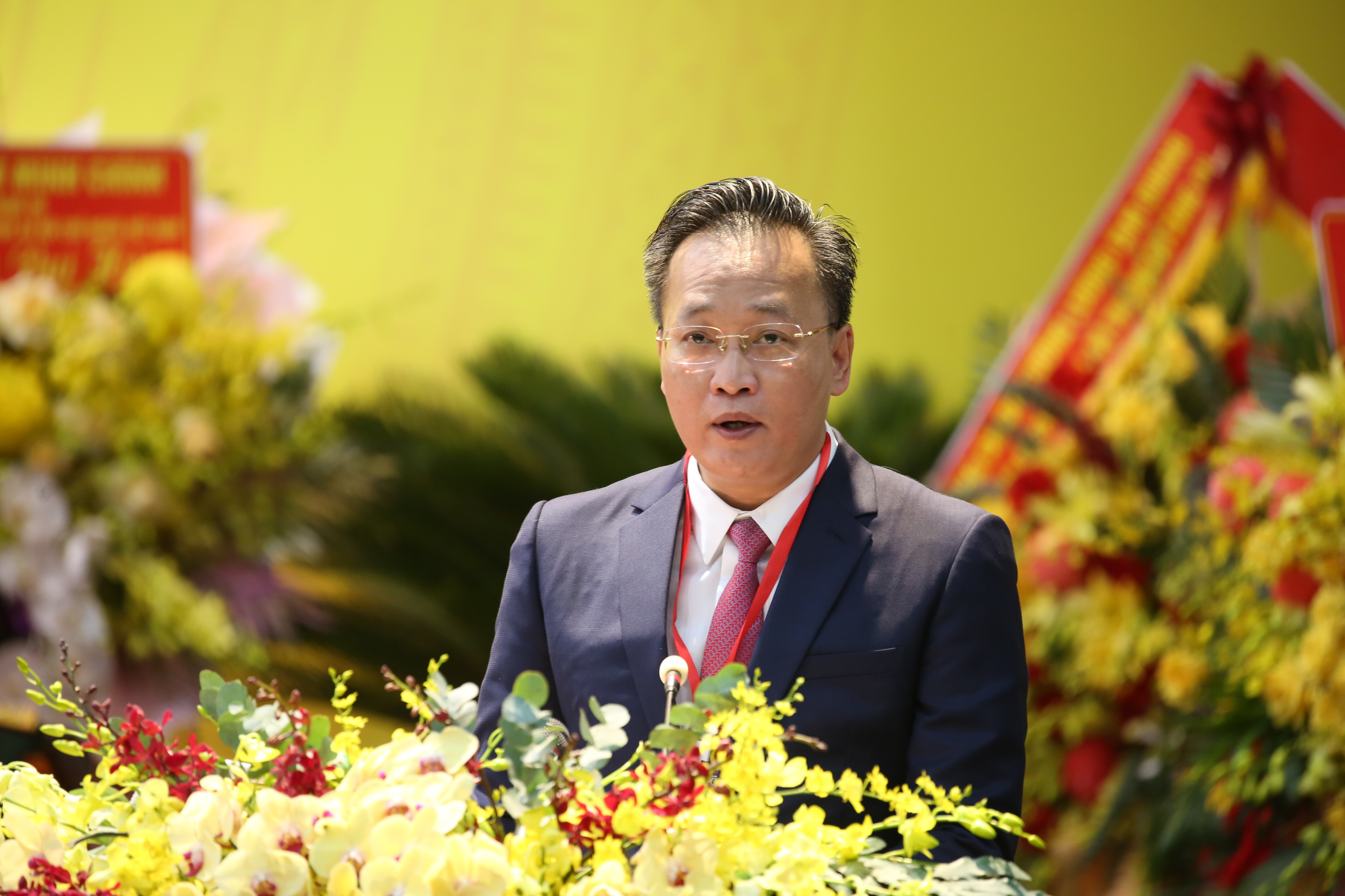 Toàn cảnh Đại hội đại biểu Đảng bộ tỉnh Hưng Yên lần thứ nhất nhiệm kỳ 2025-2030 - 12