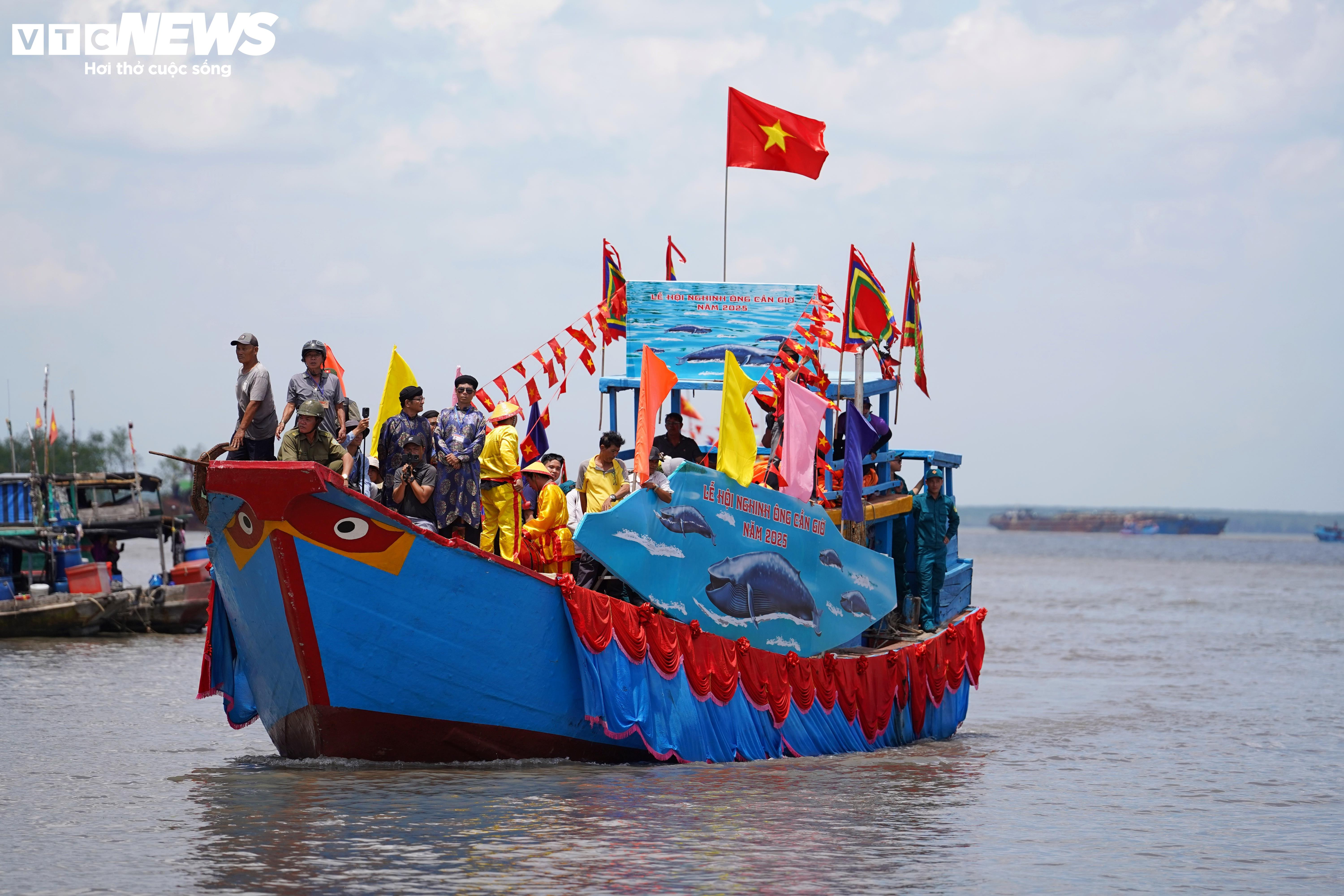 Đặc sắc Lễ rước Nghinh Ông trên biển Cần Giờ - 16