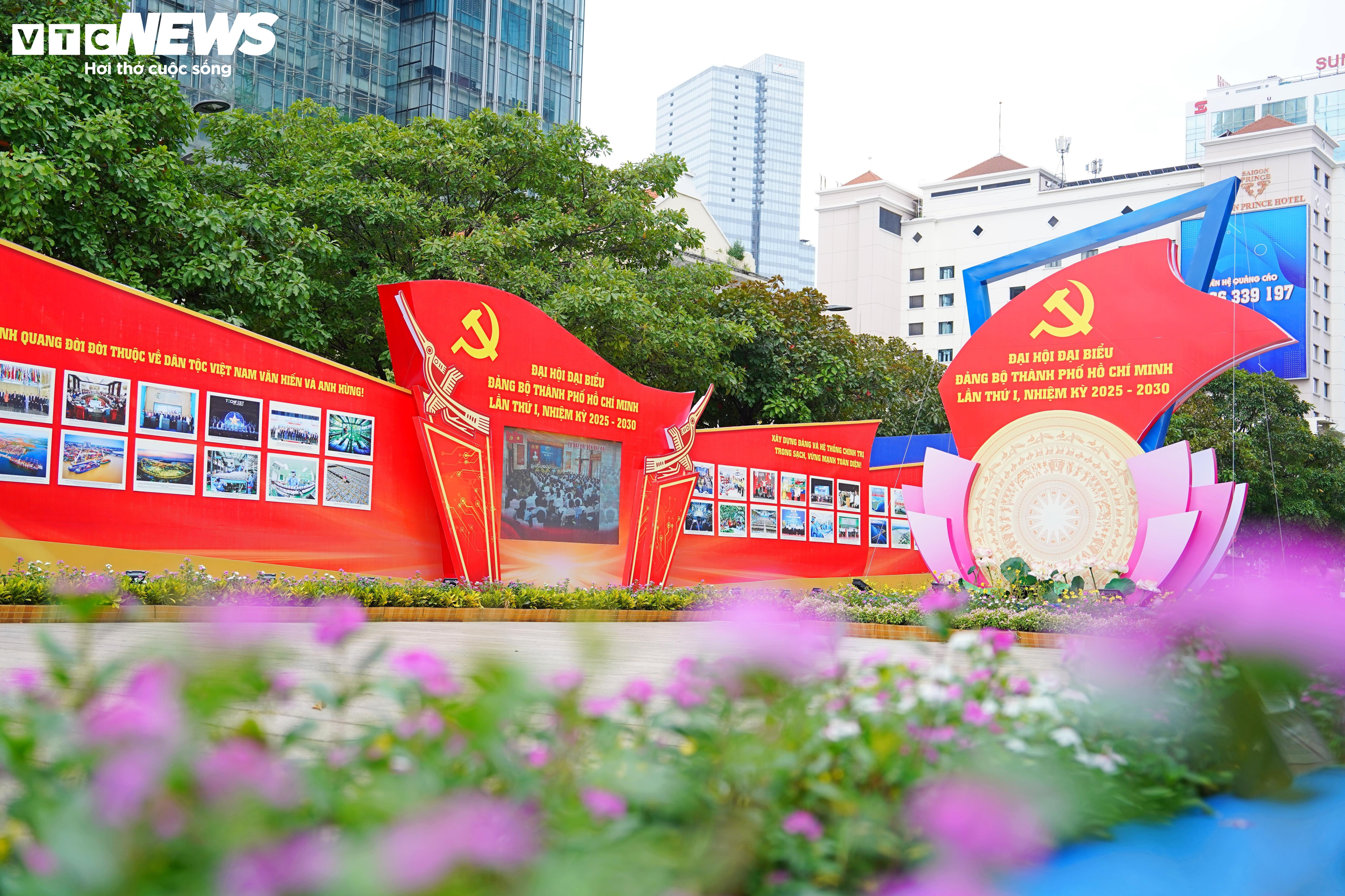 TP.HCM rực rỡ cờ hoa trước thềm Đại hội Đảng bộ lần thứ I, nhiệm kỳ 2025 - 2030 - 2