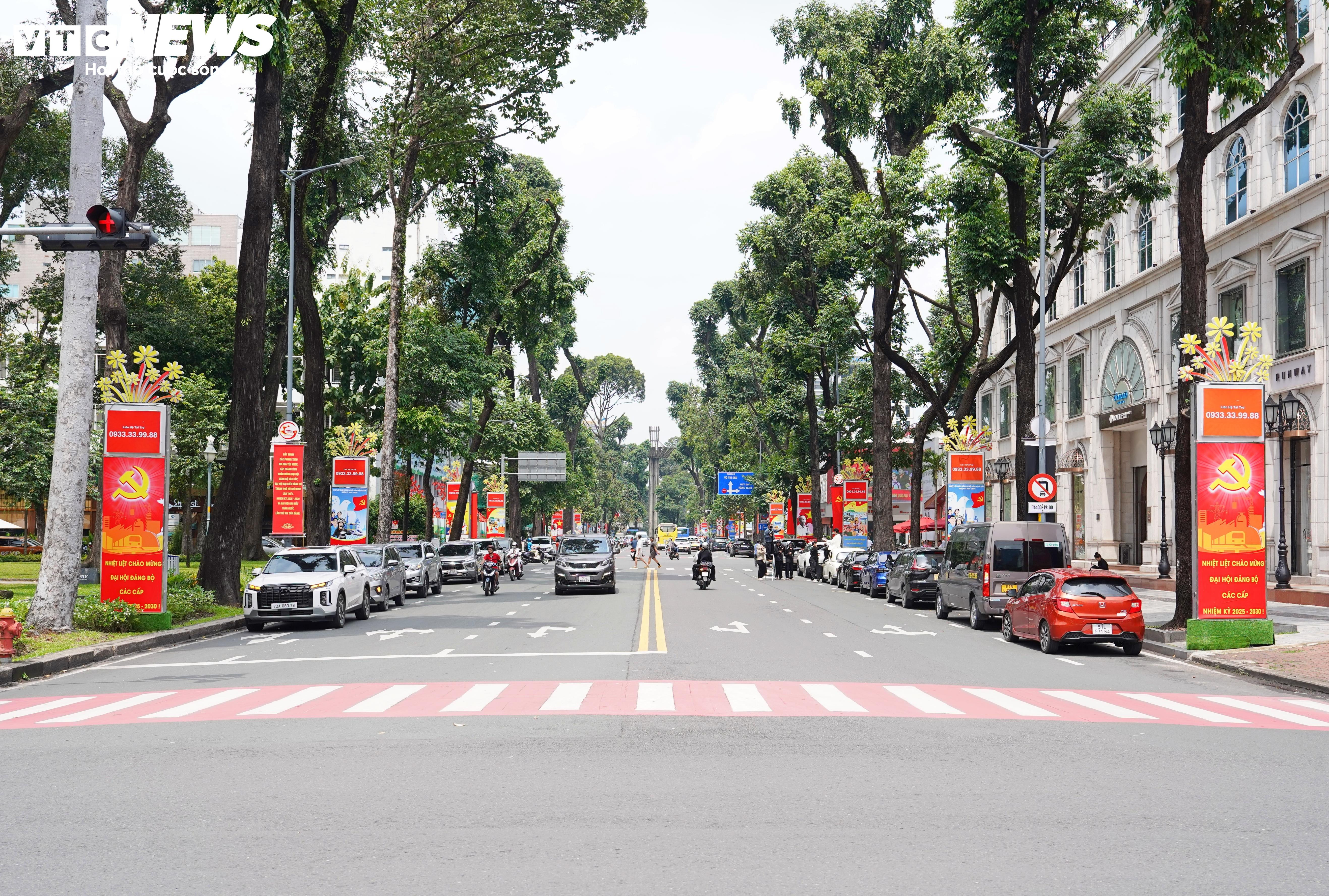 TP.HCM rực rỡ cờ hoa trước thềm Đại hội Đảng bộ lần thứ I, nhiệm kỳ 2025 - 2030 - 12