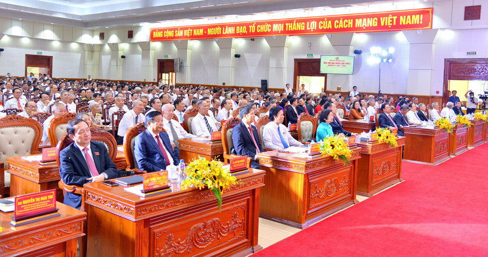 Toàn cảnh Đại hội Đảng bộ Đồng Tháp lần thứ I, nhiệm kỳ 2025-2030 - 5