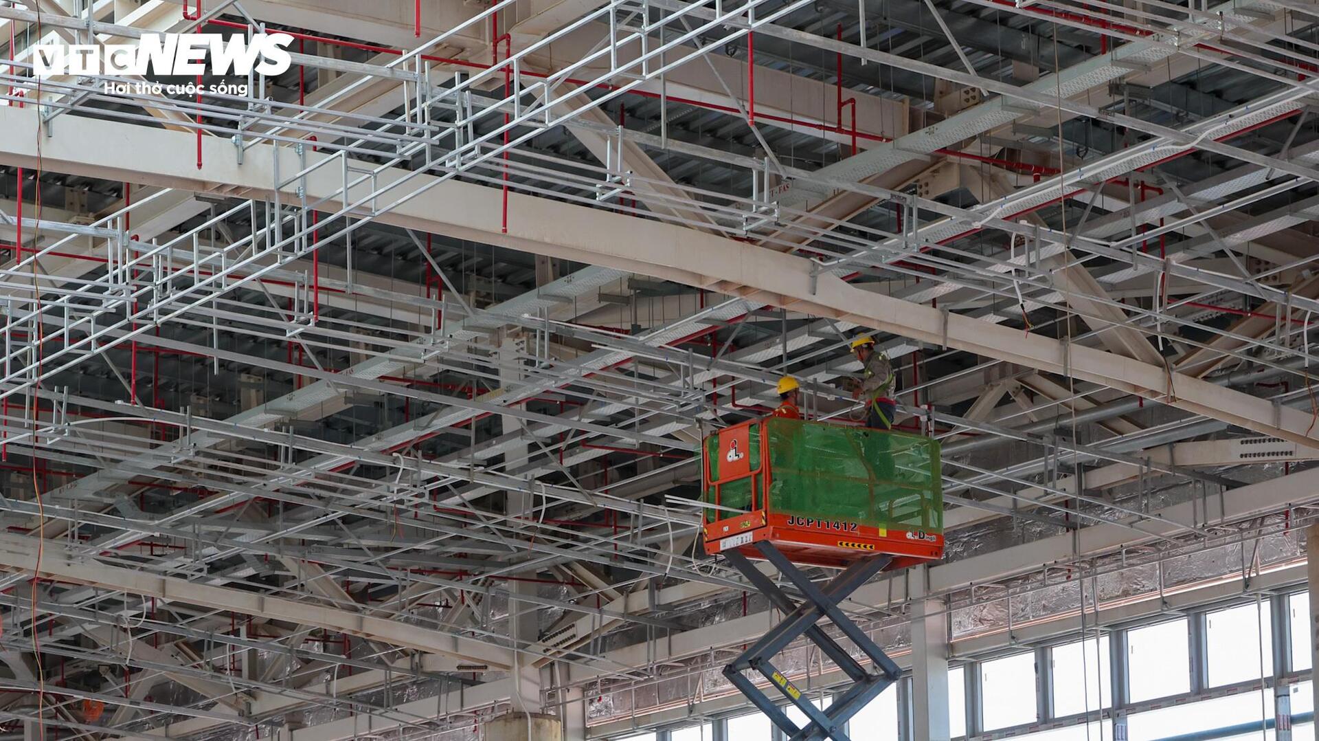 Công nhân thi công ngày đêm, nhiều hạng mục sân bay Long Thành vượt tiến độ - 16