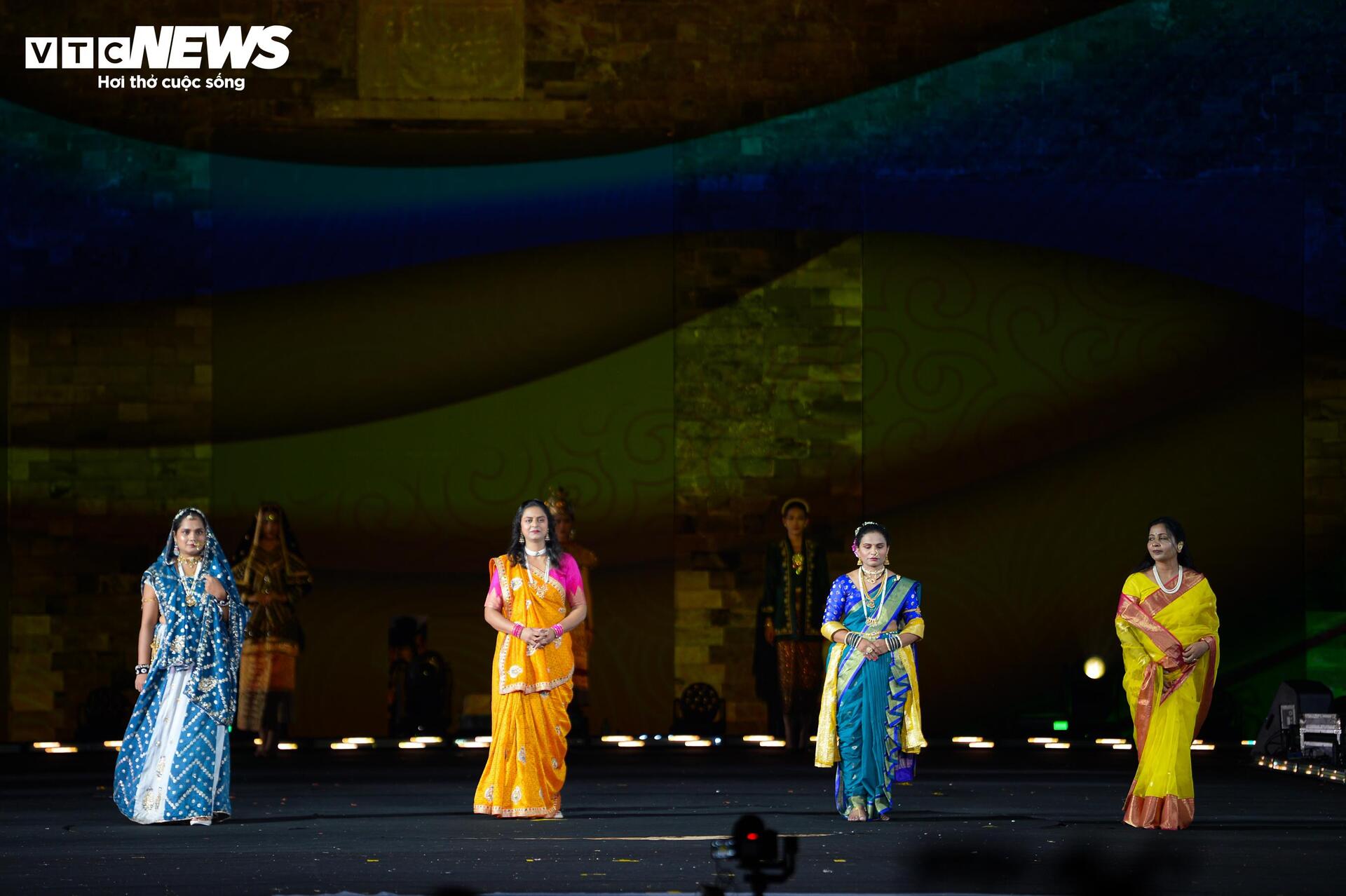 'Heritage Footsteps': A place to gather and spread world cultural values ​​- 15