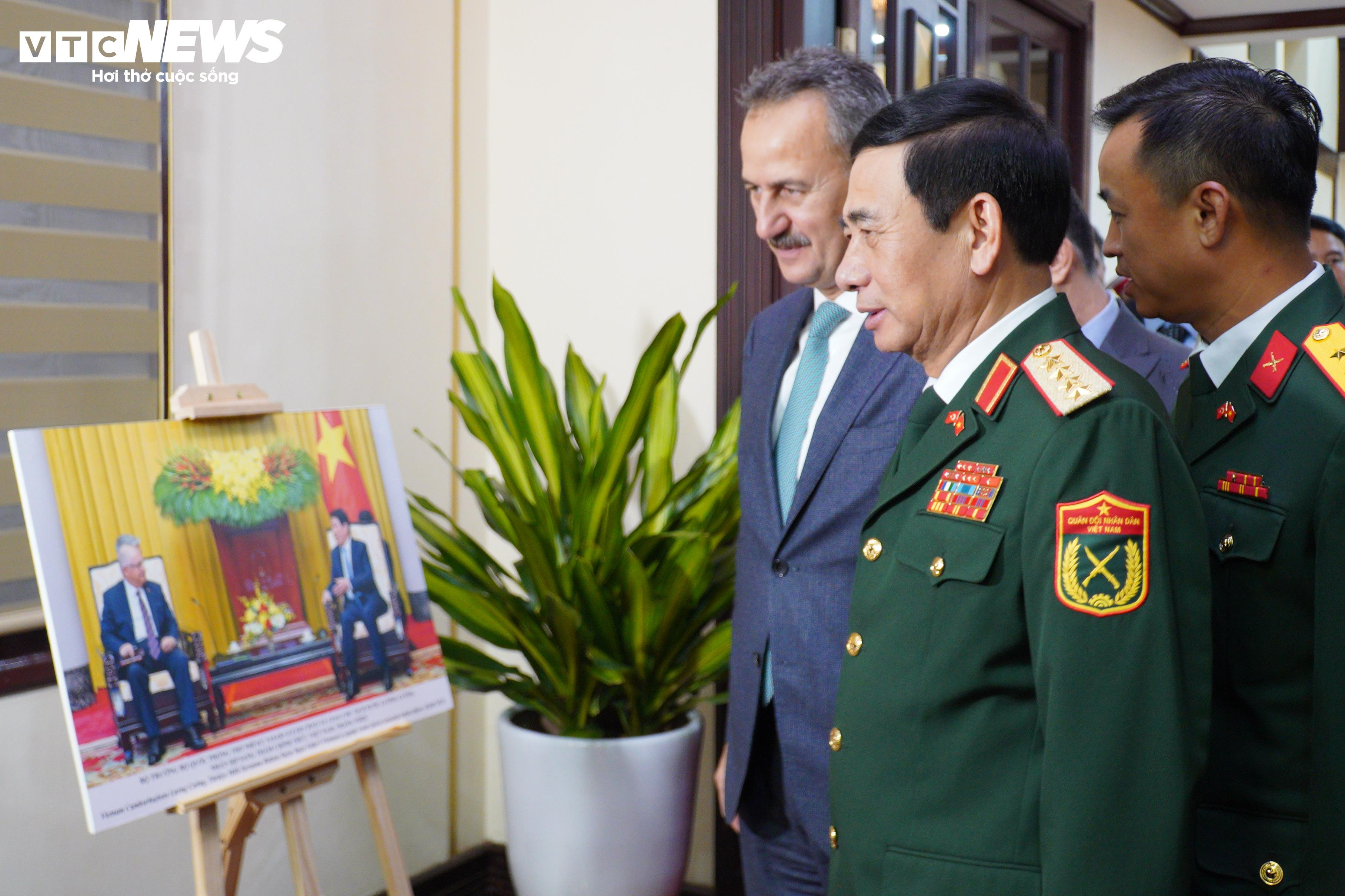 Đại tướng Phan Văn Giang tiếp Chủ tịch Cơ quan Công nghiệp quốc phòng Thổ Nhĩ Kỳ - 5