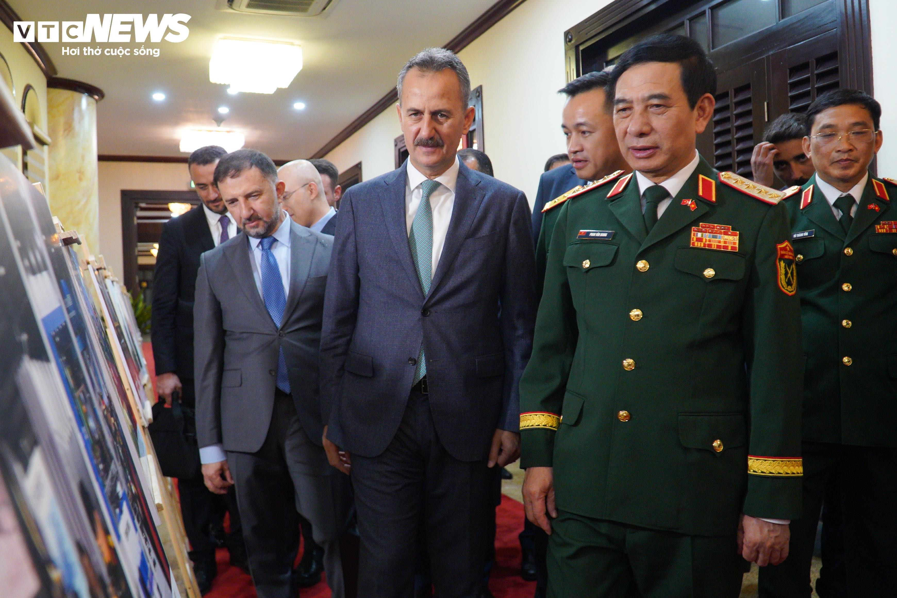 Đại tướng Phan Văn Giang tiếp Chủ tịch Cơ quan Công nghiệp quốc phòng Thổ Nhĩ Kỳ - 4